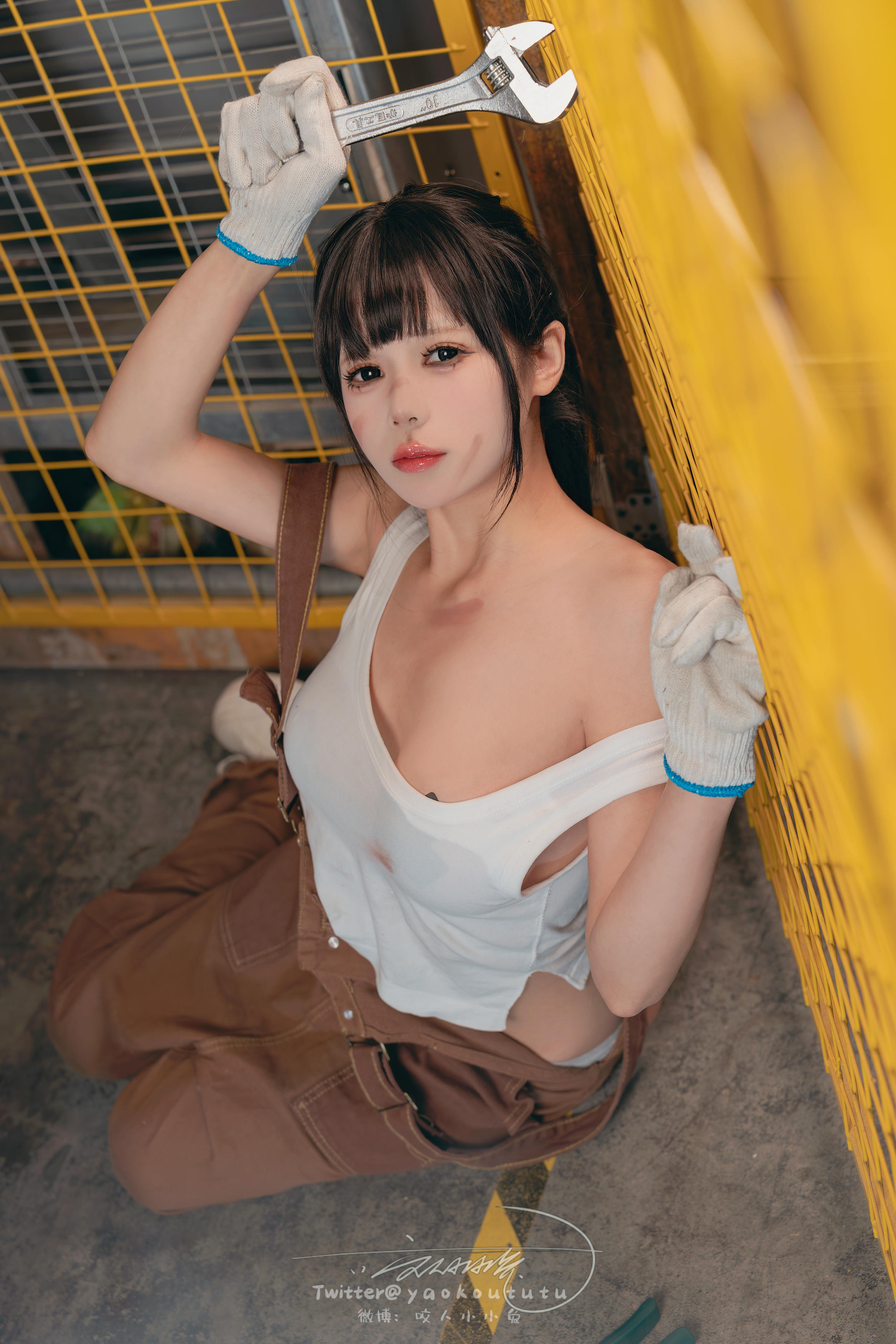 黏黏团子兔 NO.135 咬人小小兔 2401月作品『机车修理工』Shake it [70P+1V 1.53GB]_第2集