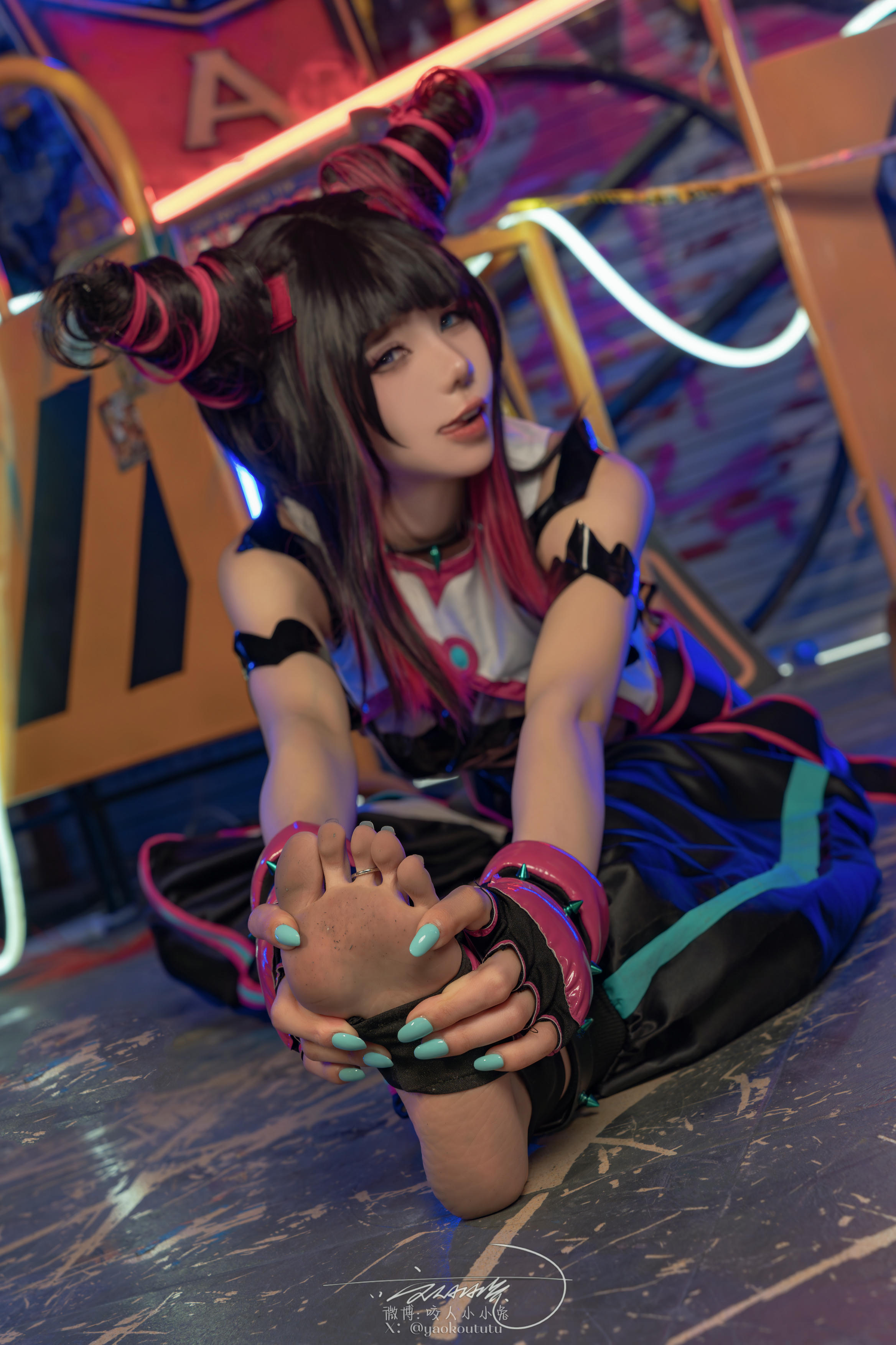 黏黏团子兔 NO.159 咬人小小兔 五月作品『街霸-韩蛛俐』 [81P1V-1.39GB]_第2集