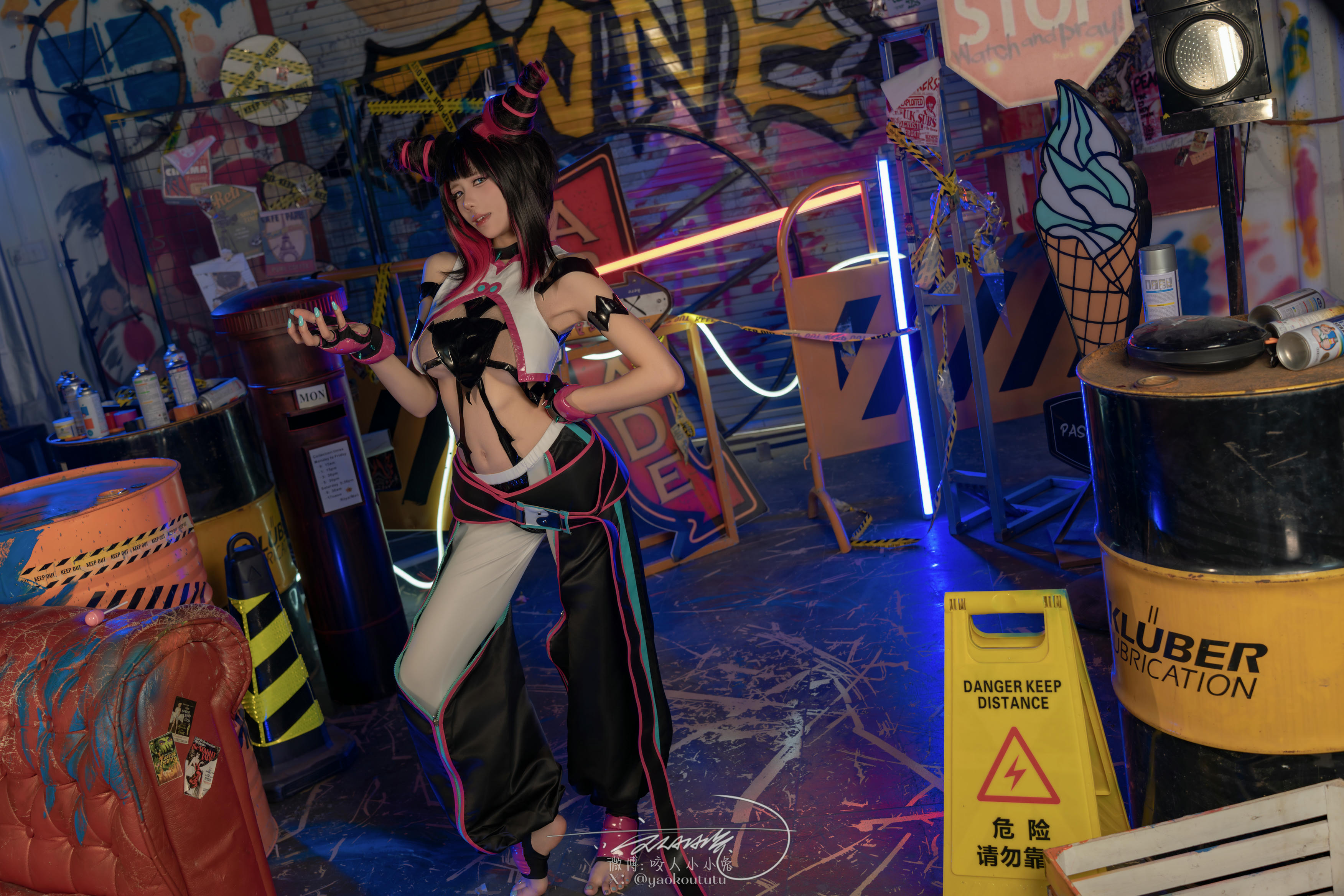 黏黏团子兔 NO.159 咬人小小兔 五月作品『街霸-韩蛛俐』 [81P1V-1.39GB]_第1集
