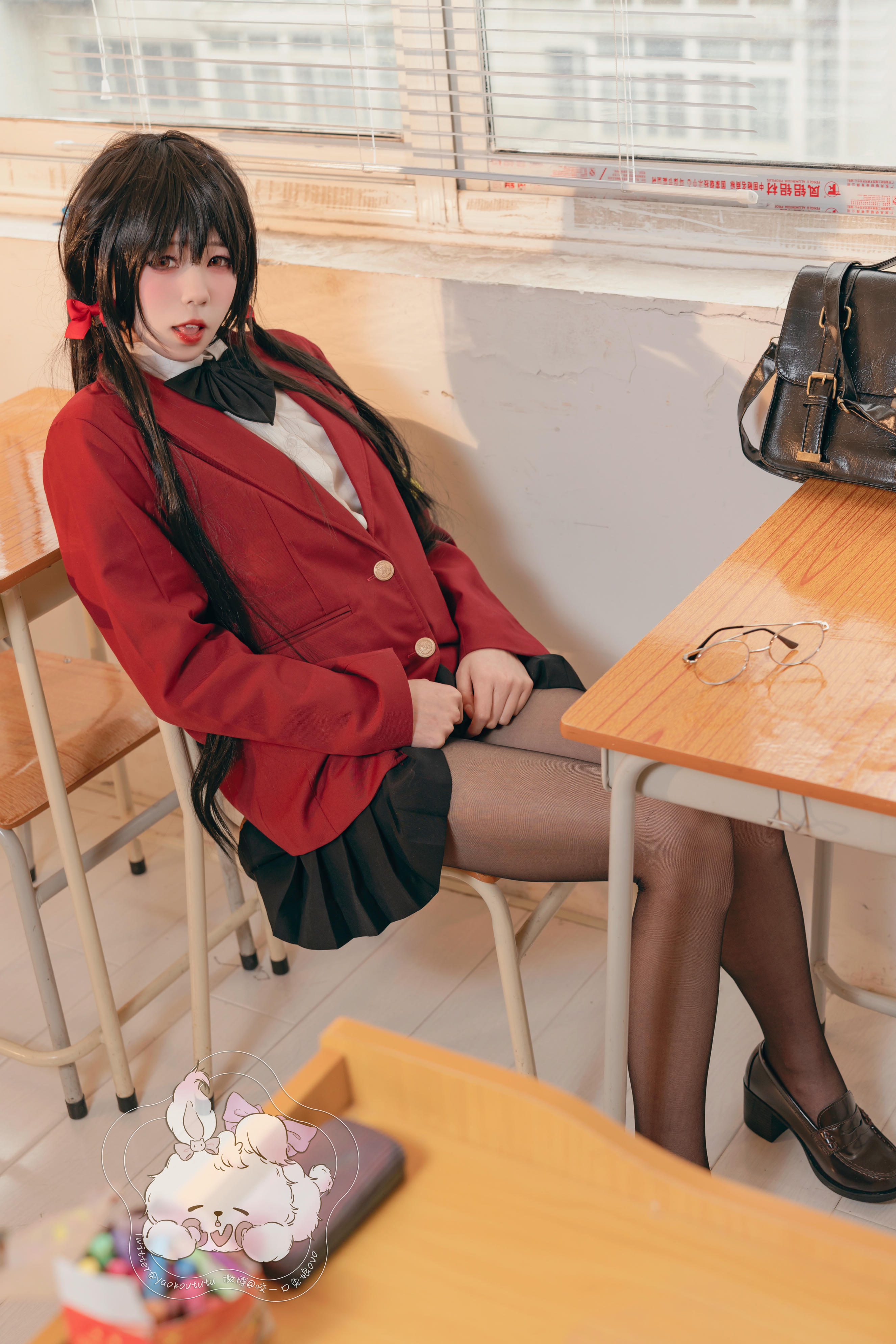 黏黏团子兔 NO.042 风纪委员大凤 [57P+1V 1.40GB]_第1集