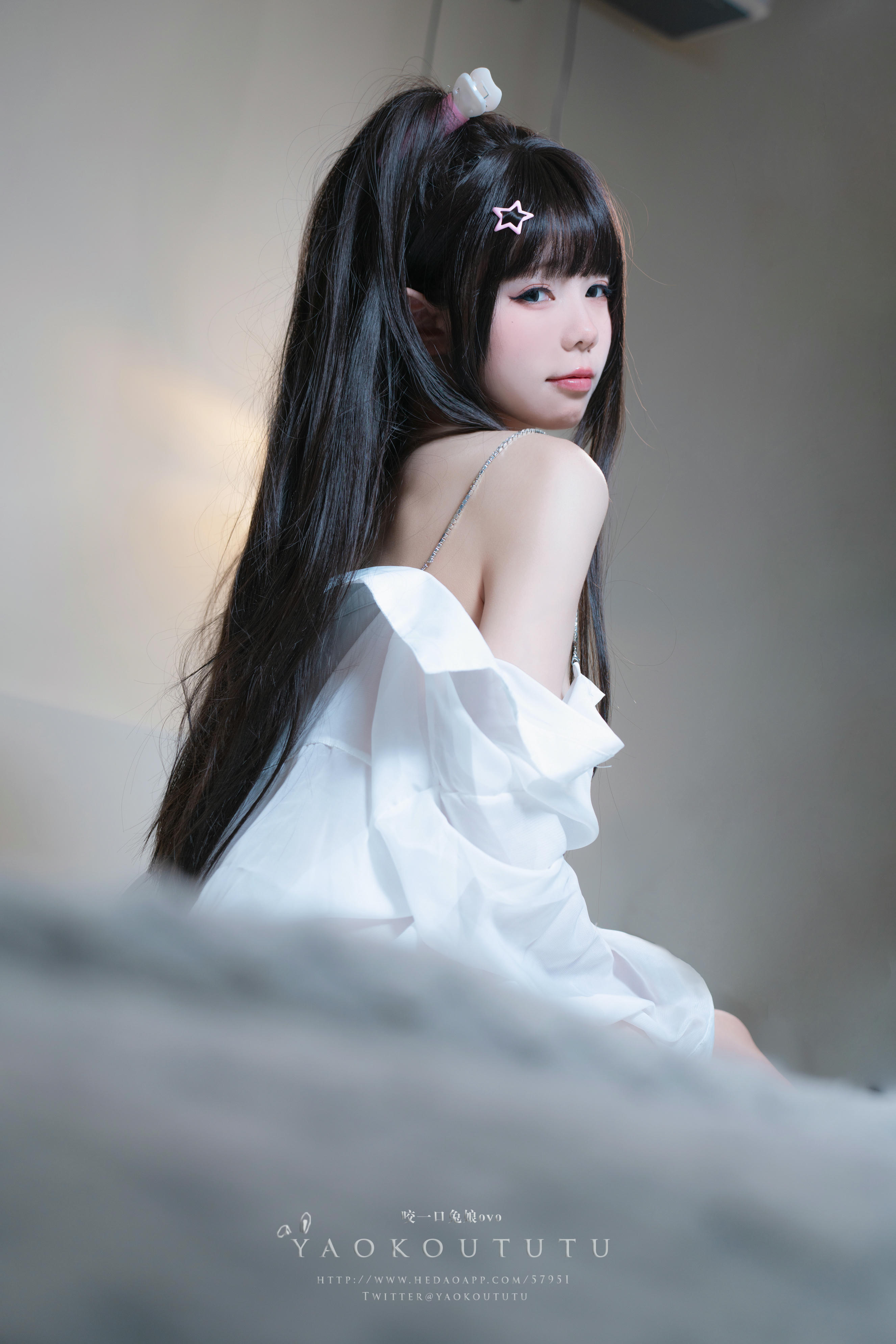 黏黏团子兔 NO.078 咬一口兔娘ovo『男友衬衣+1V Boom Boom』[58P1V 1.56GB]_第1集