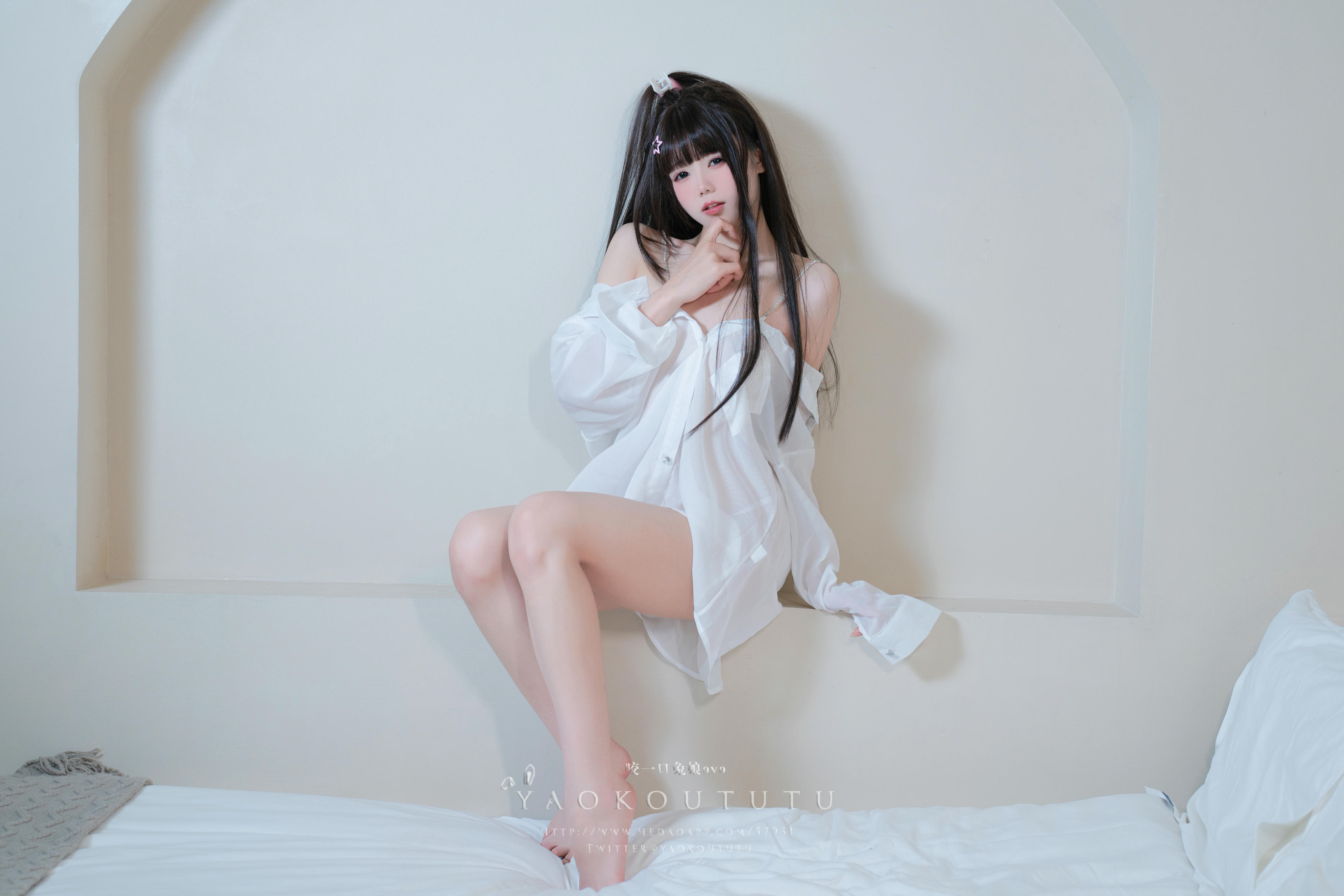 黏黏团子兔 NO.078 咬一口兔娘ovo『男友衬衣+1V Boom Boom』[58P1V 1.56GB]_第1集