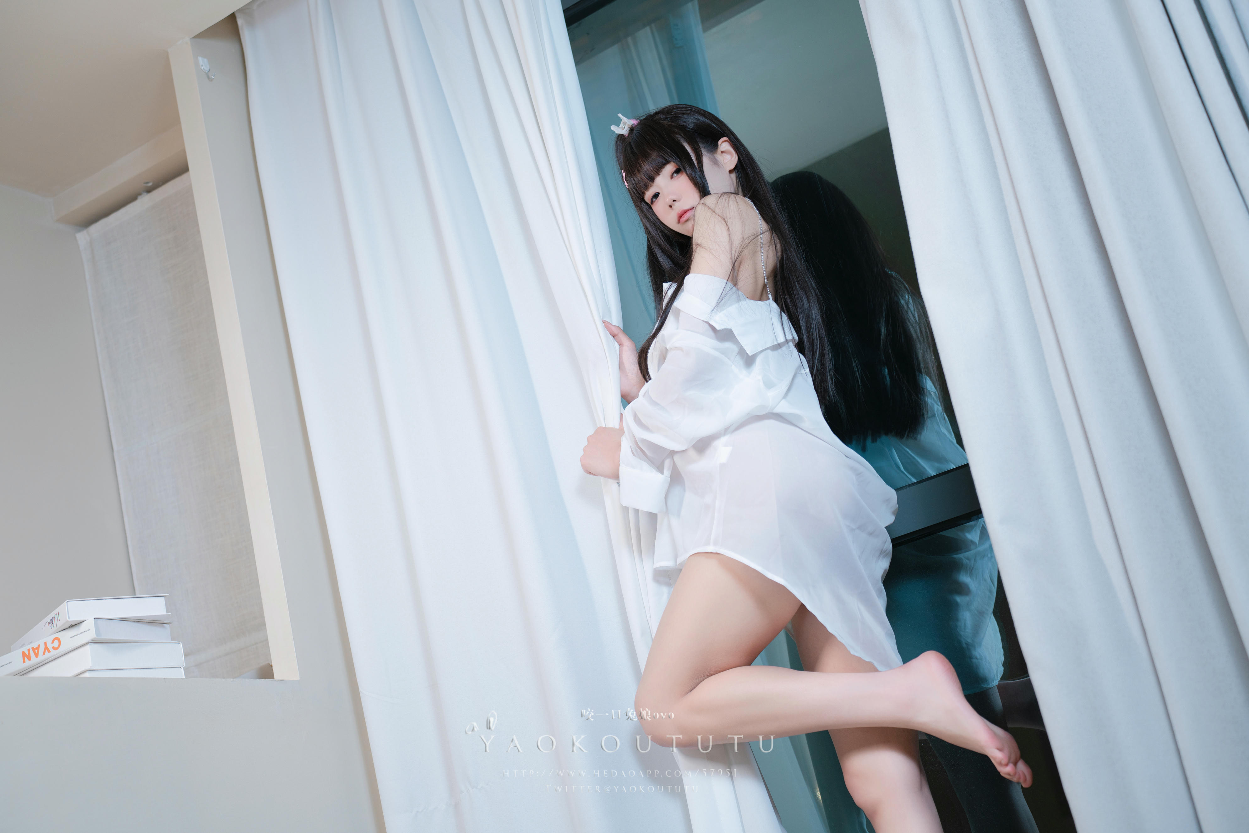 黏黏团子兔 NO.078 咬一口兔娘ovo『男友衬衣+1V Boom Boom』[58P1V 1.56GB]_第2集