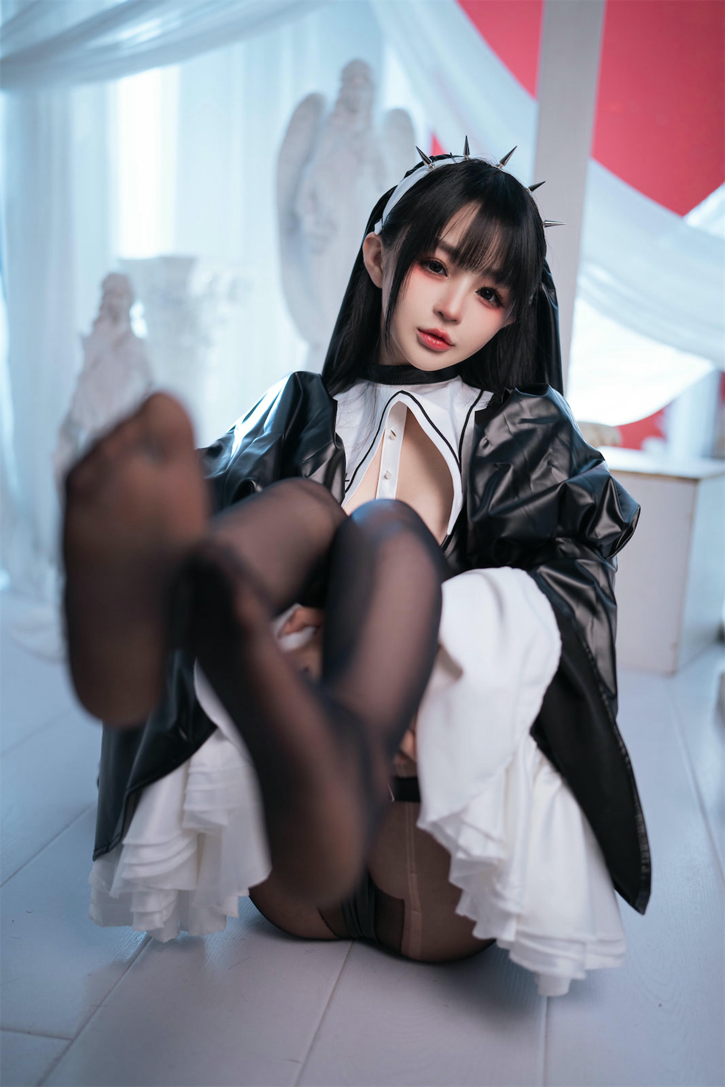 樱井宁宁-桜井宁宁 NO.081 皮衣修女 [60P 459MB]_第1集