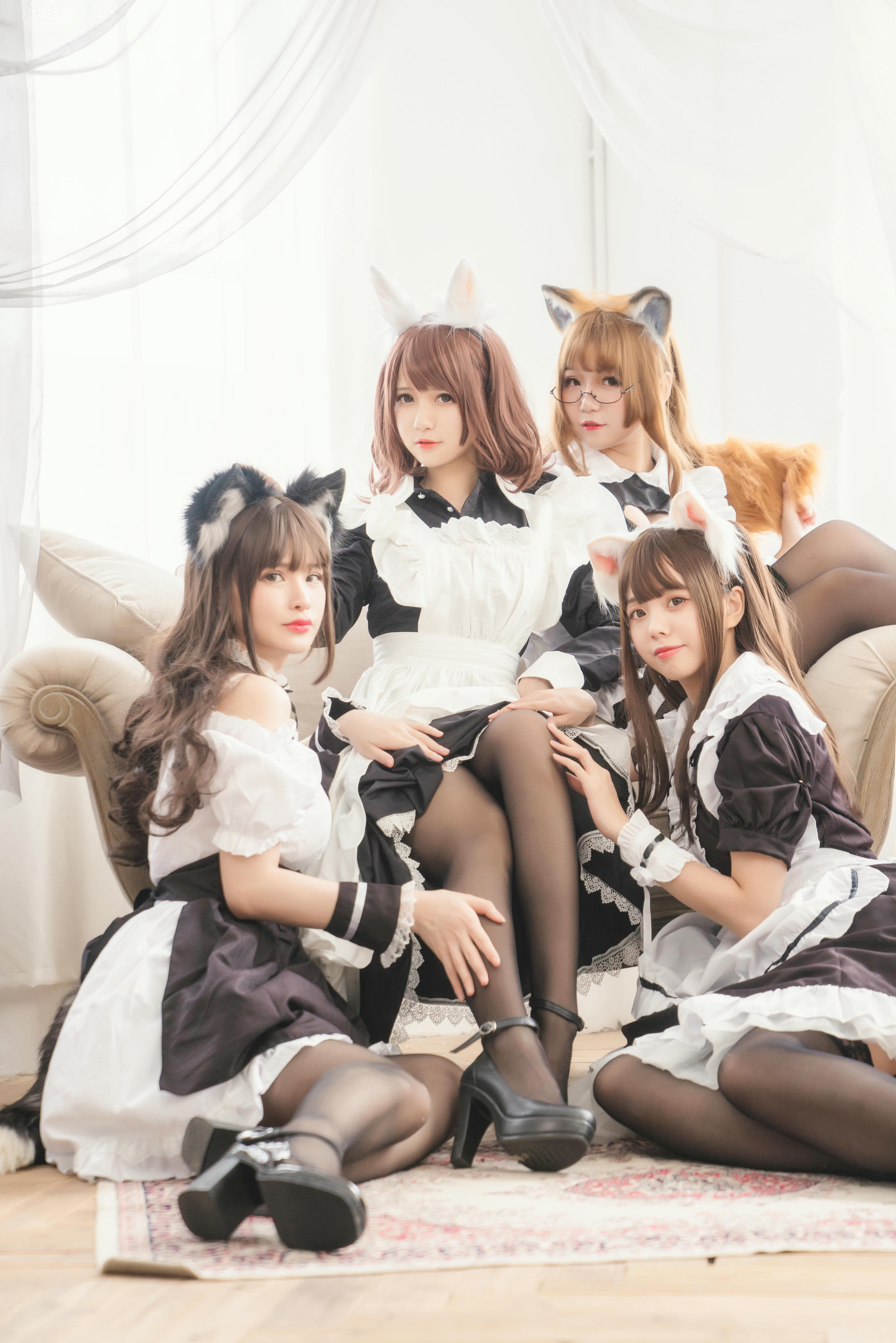 Yoko宅夏 NO.016 小野妹子w &白金&宅夏&前羽 四人彼女电子档 [176P-3720MB]_第1集