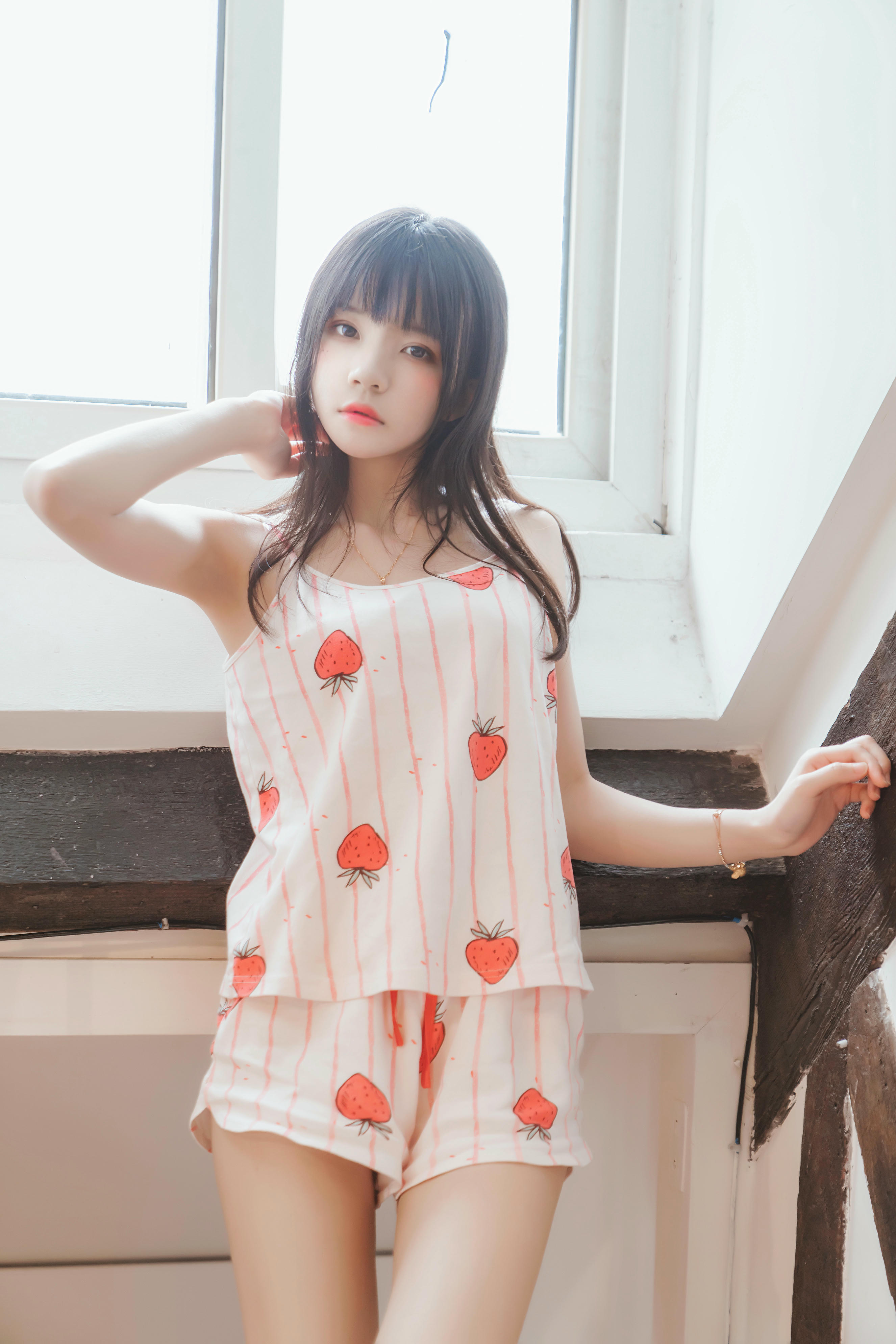 桜桃喵 NO.103 甜甜 [53P-837MB]-唇边小草莓_第1集
