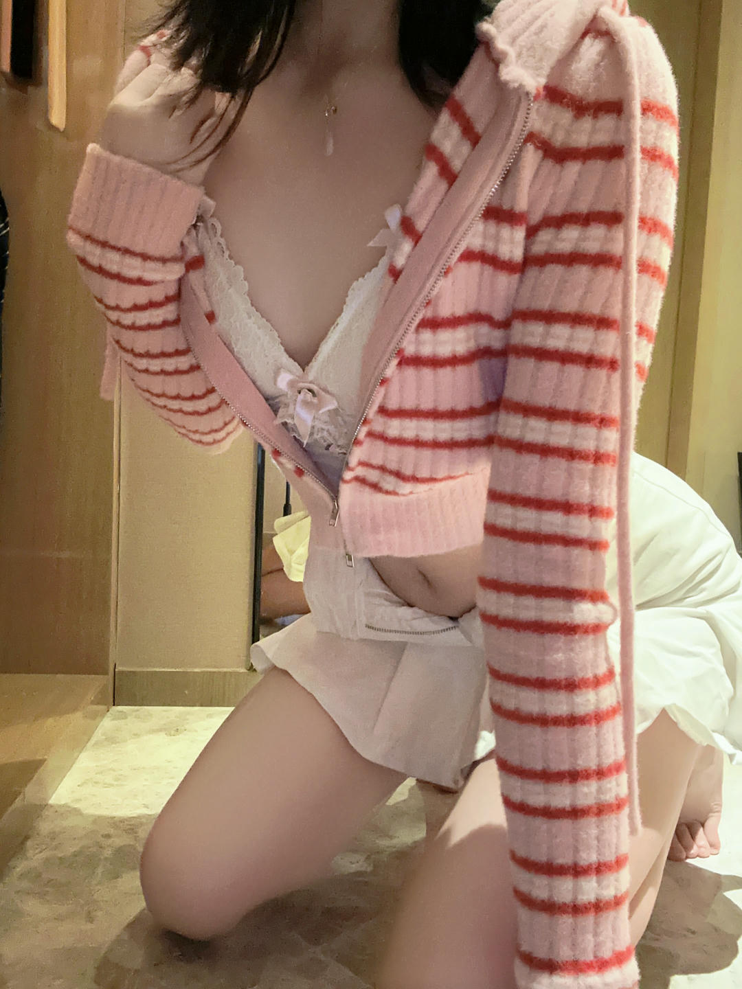 桜桃喵 NO.169 条纹毛衣[22P-98.5M]_第1集