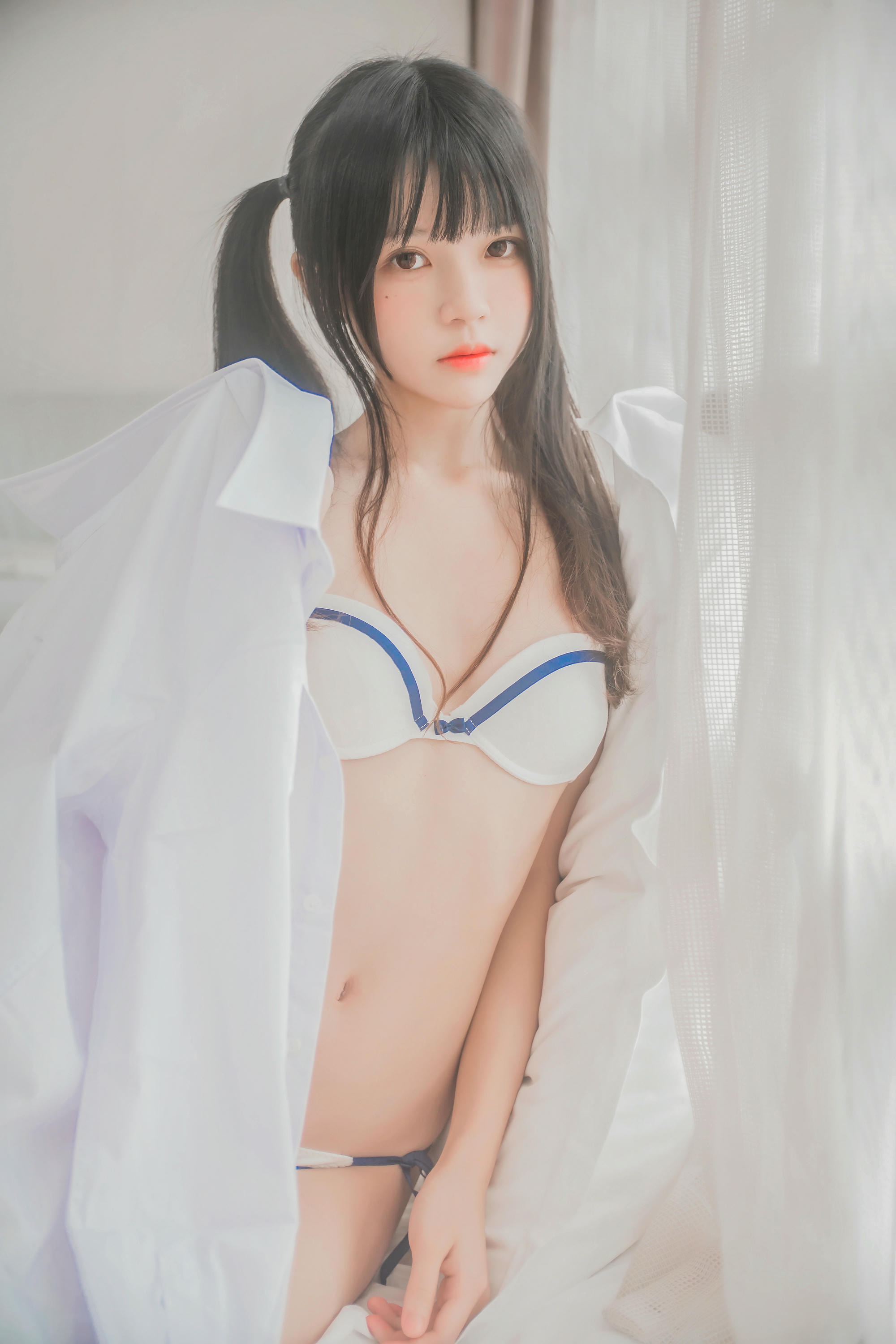 桜桃喵 NO.001 白衬衫双马尾 [47P-345MB]_第2集