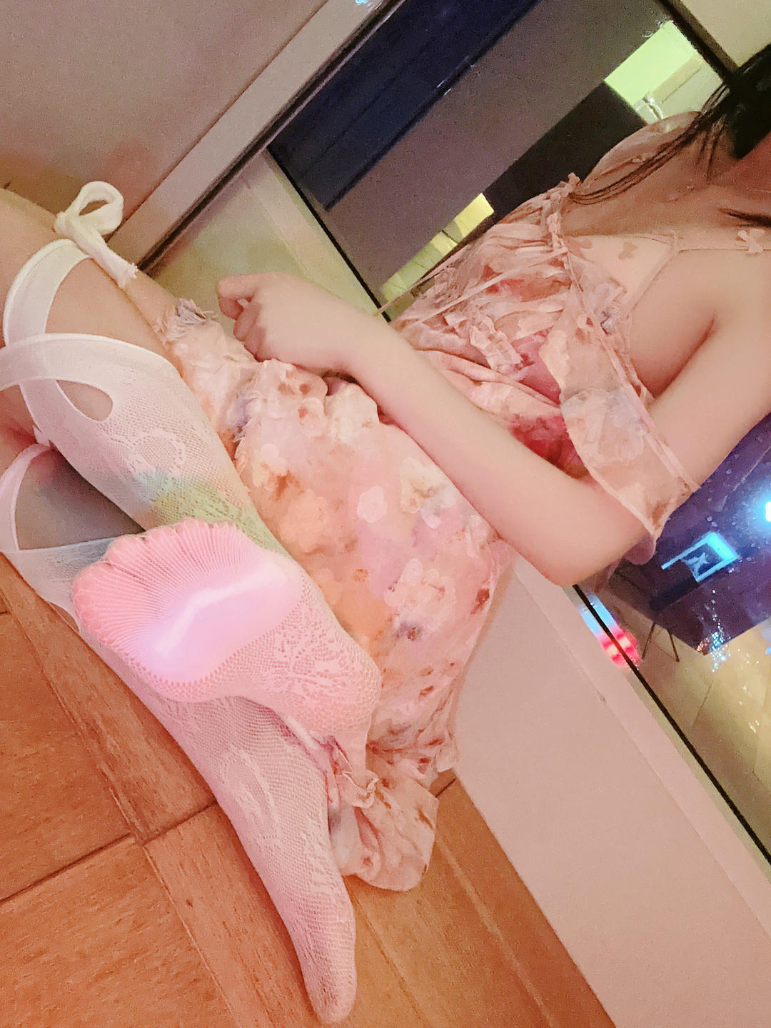 桜桃喵 NO.192 花束自拍 [28P-184.79MB]_第1集