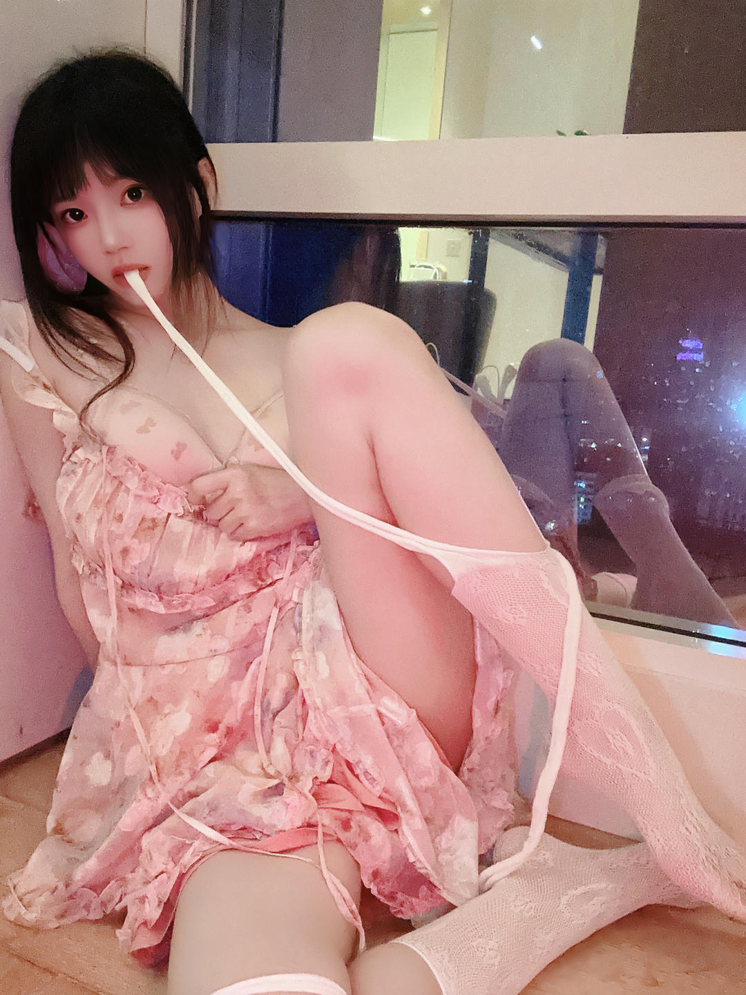 桜桃喵 NO.192 花束自拍 [28P-184.79MB]_第2集