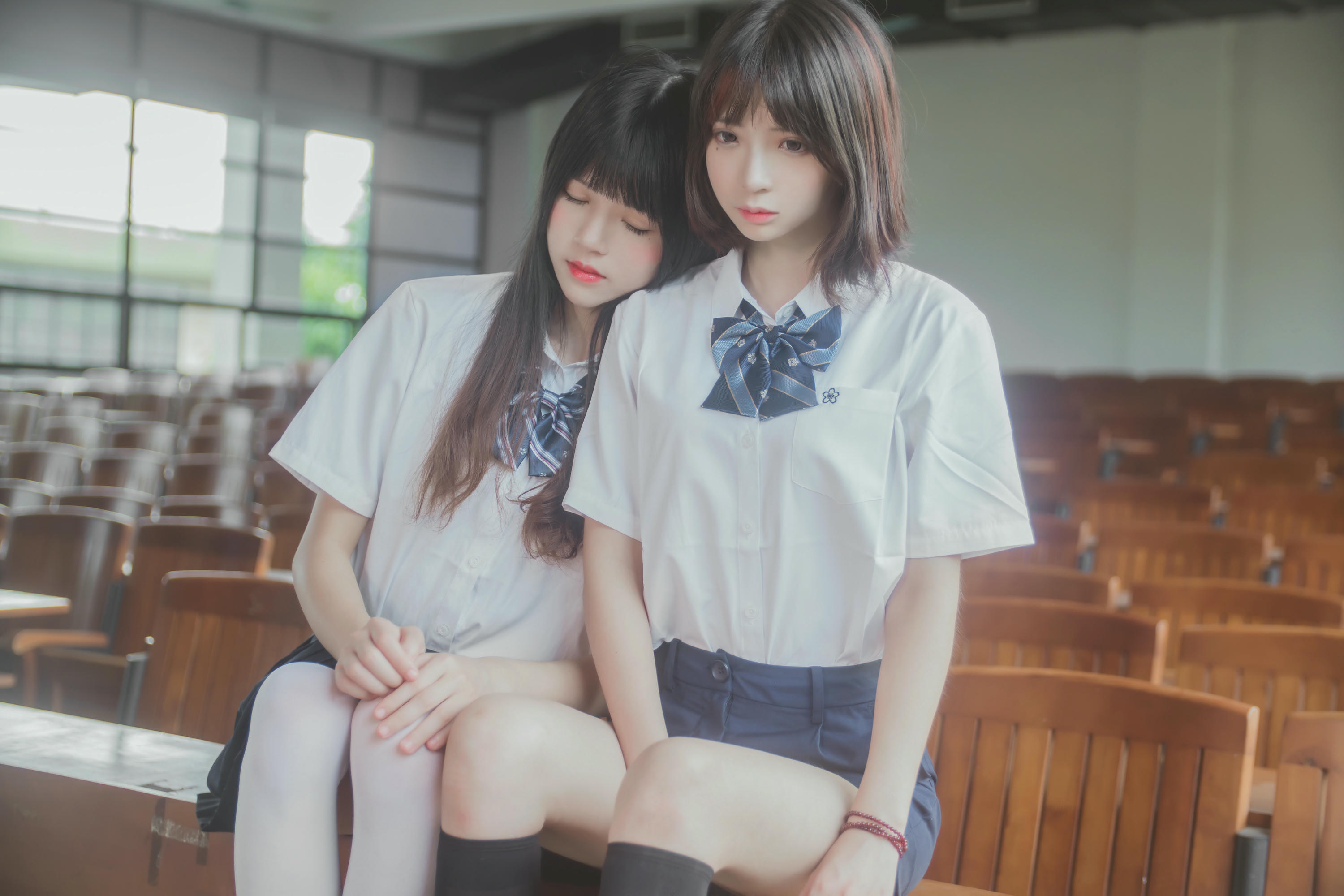 桜桃喵 NO.021 &疯猫ss JK百合1 [43P-325MB]_第1集