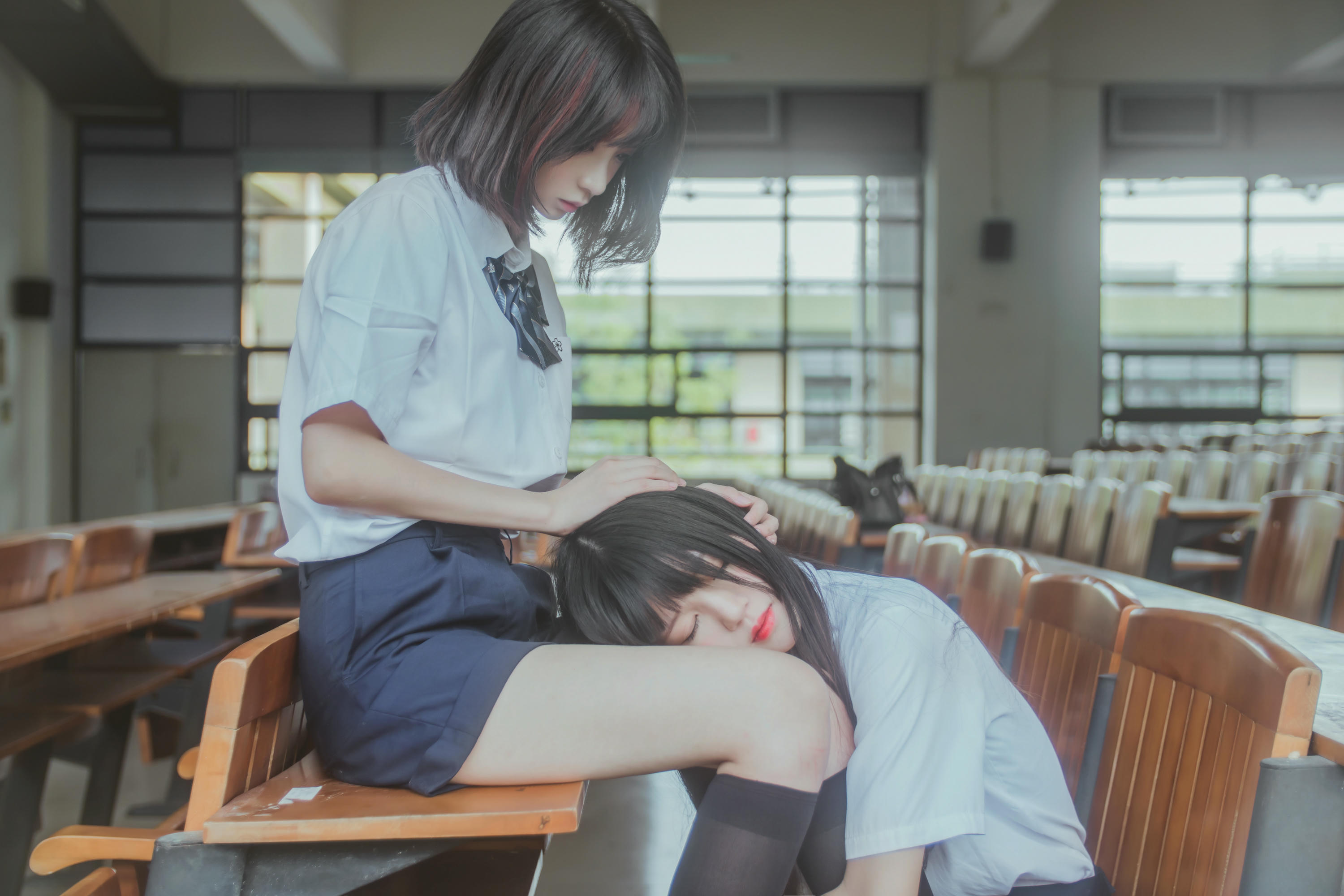桜桃喵 NO.021 &疯猫ss JK百合1 [43P-325MB]_第1集