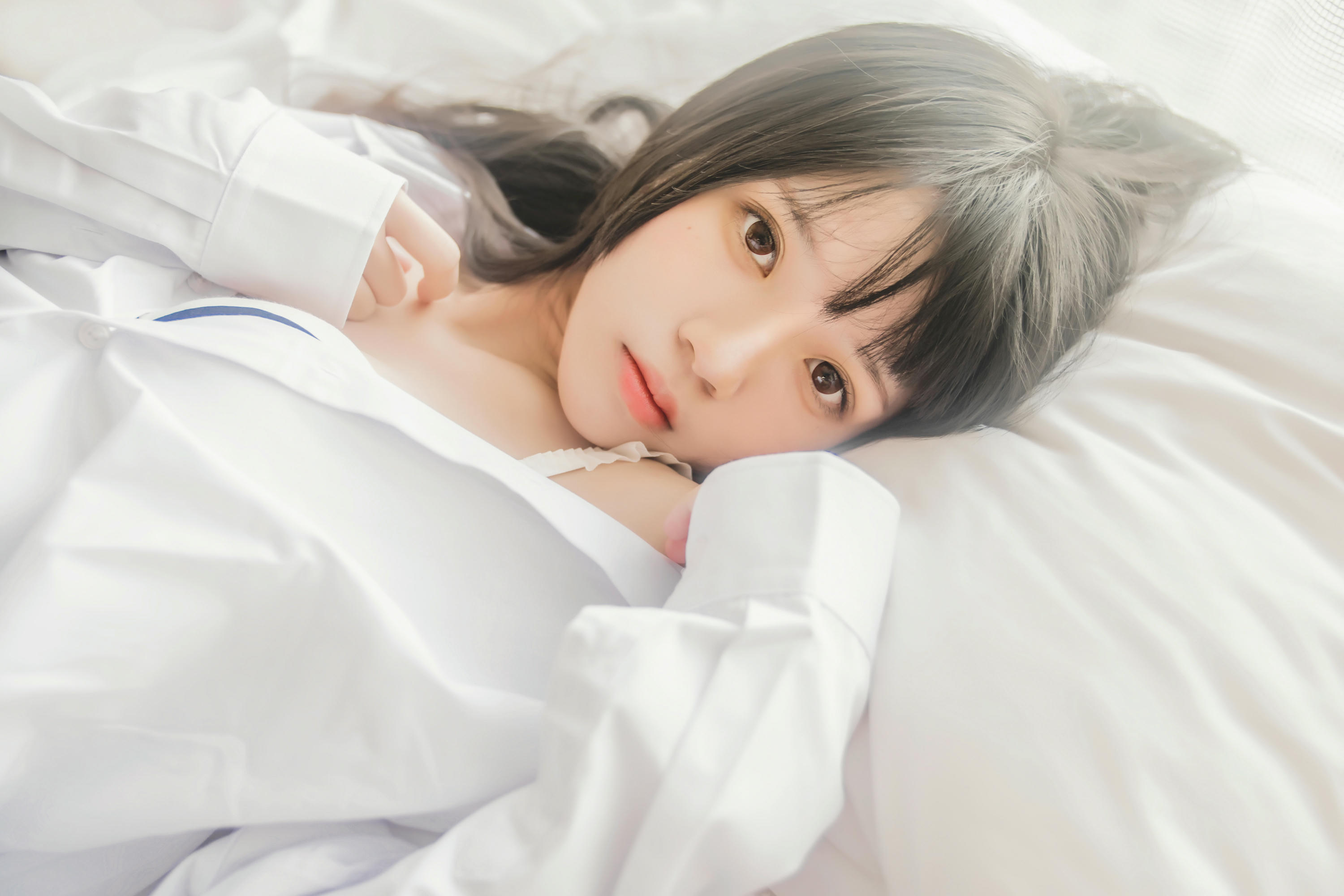桜桃喵 NO.002 白衬衫散发 [49P-409MB]_第1集