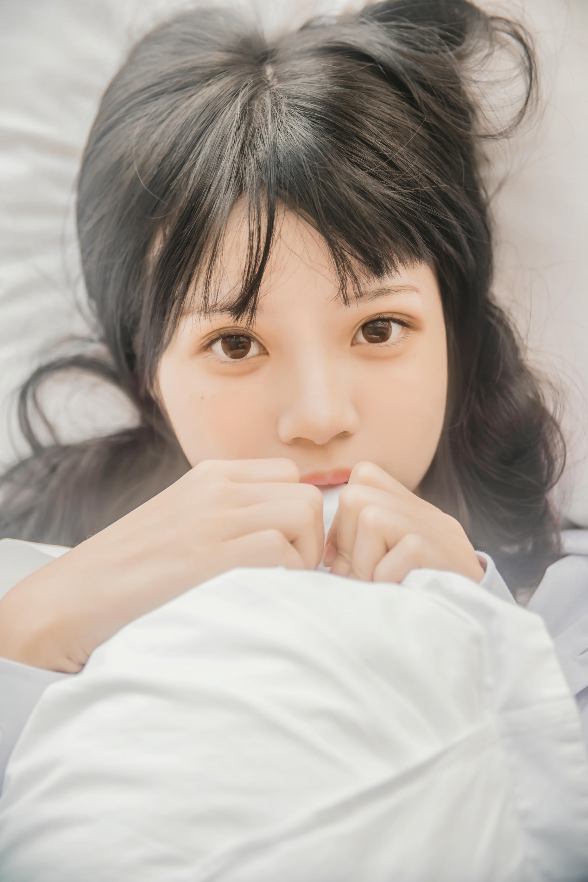 桜桃喵 NO.002 白衬衫散发 [49P-409MB]_第2集