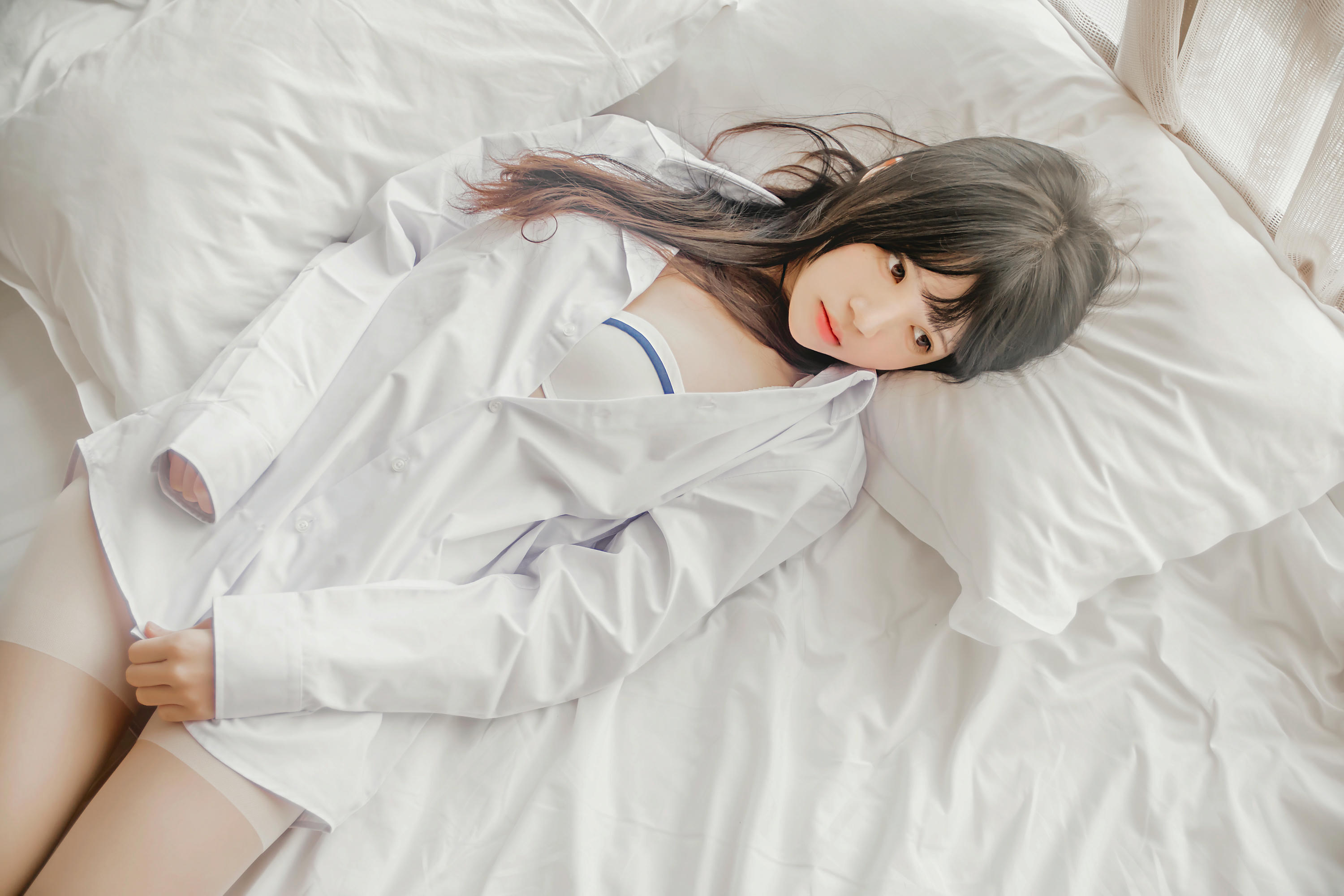 桜桃喵 NO.002 白衬衫散发 [49P-409MB]_第2集