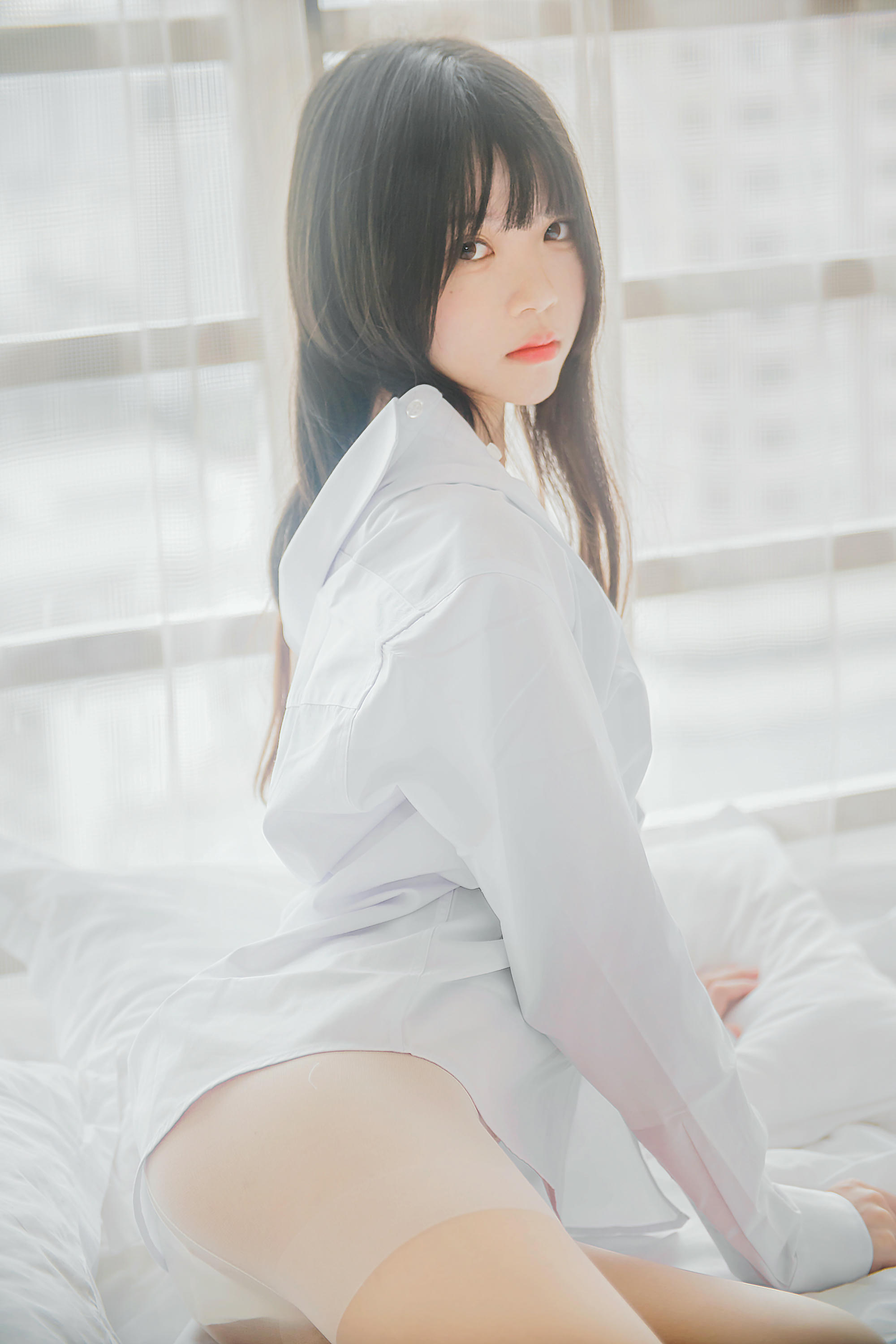 桜桃喵 NO.002 白衬衫散发 [49P-409MB]_第2集