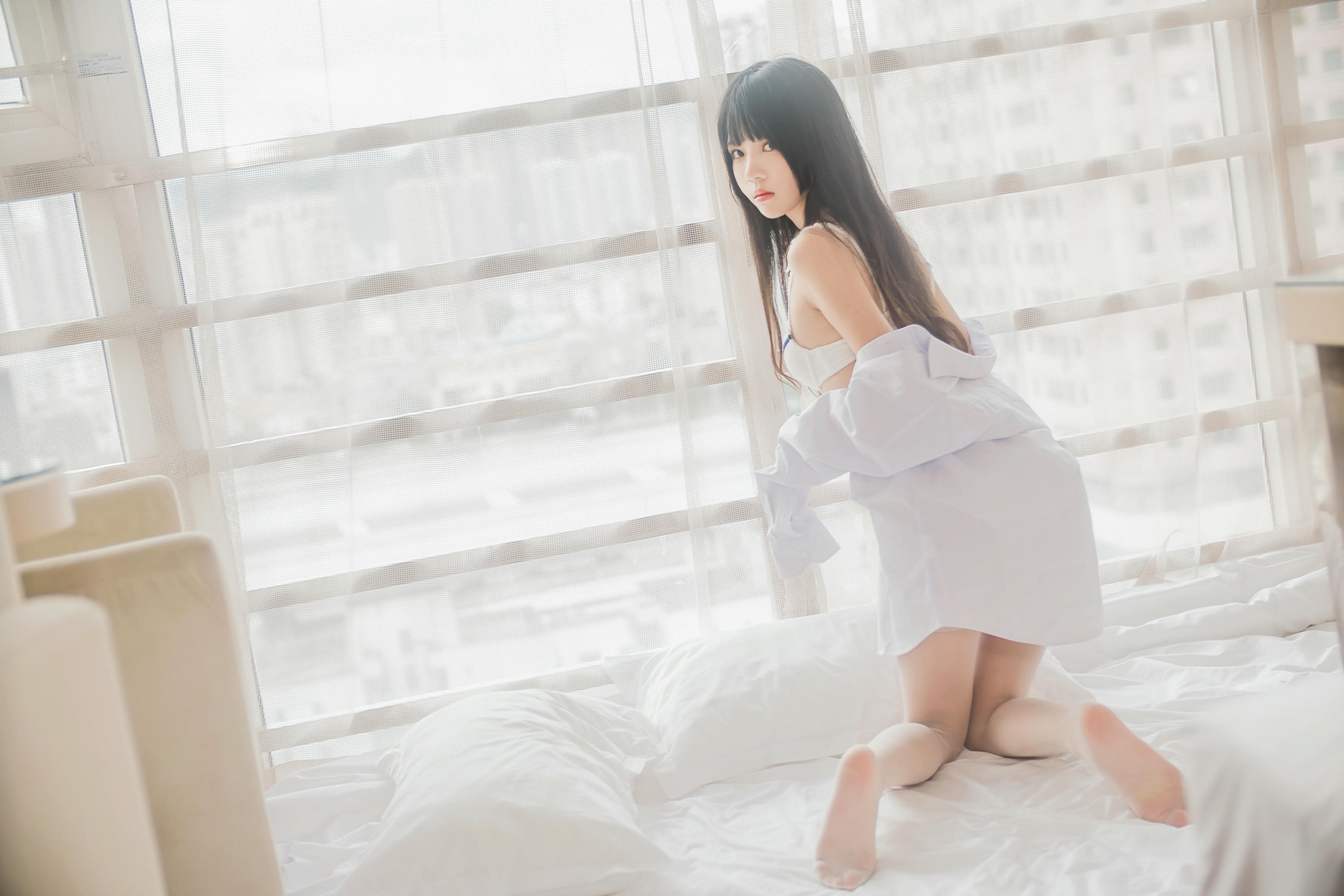 桜桃喵 NO.002 白衬衫散发 [49P-409MB]_第3集