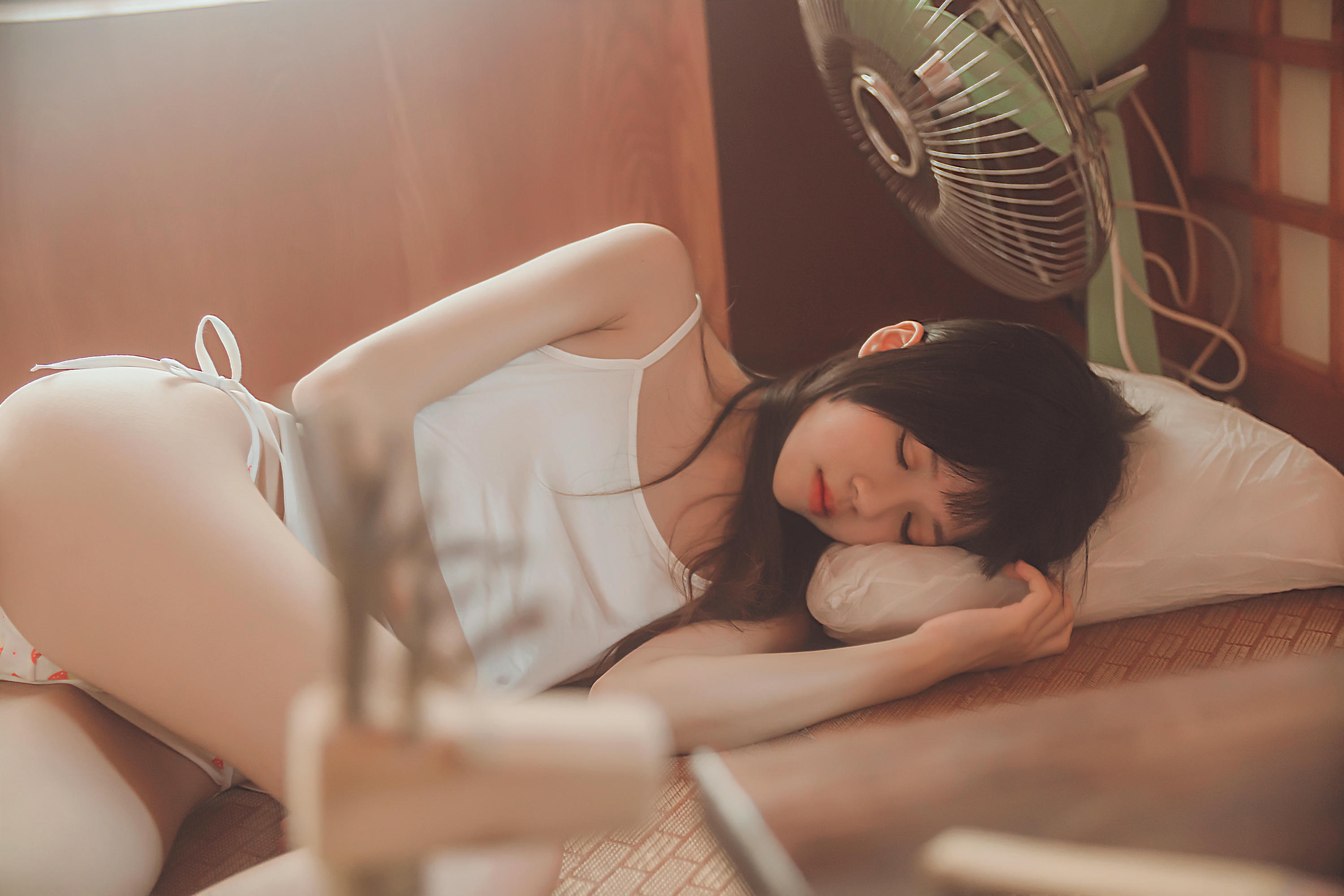 桜桃喵 NO.007 未熟1 小背心换水手服 [144P-1.43GB]_第1集