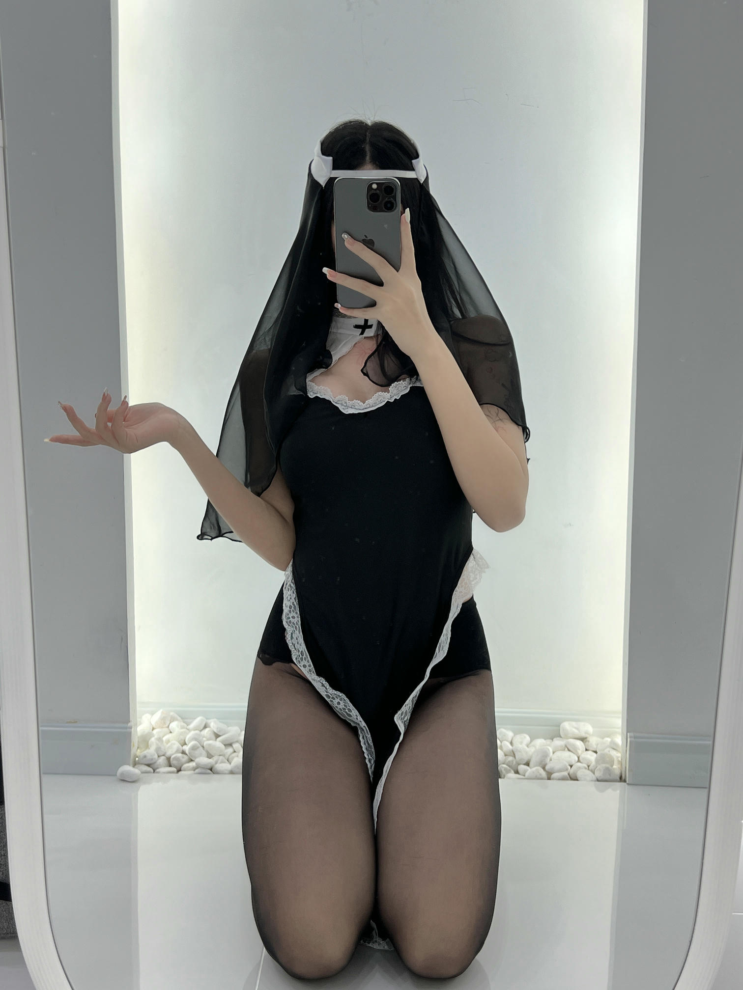 微密圈-鱼神 NO.008 修女服[26P 2V 131.3M]_第2集