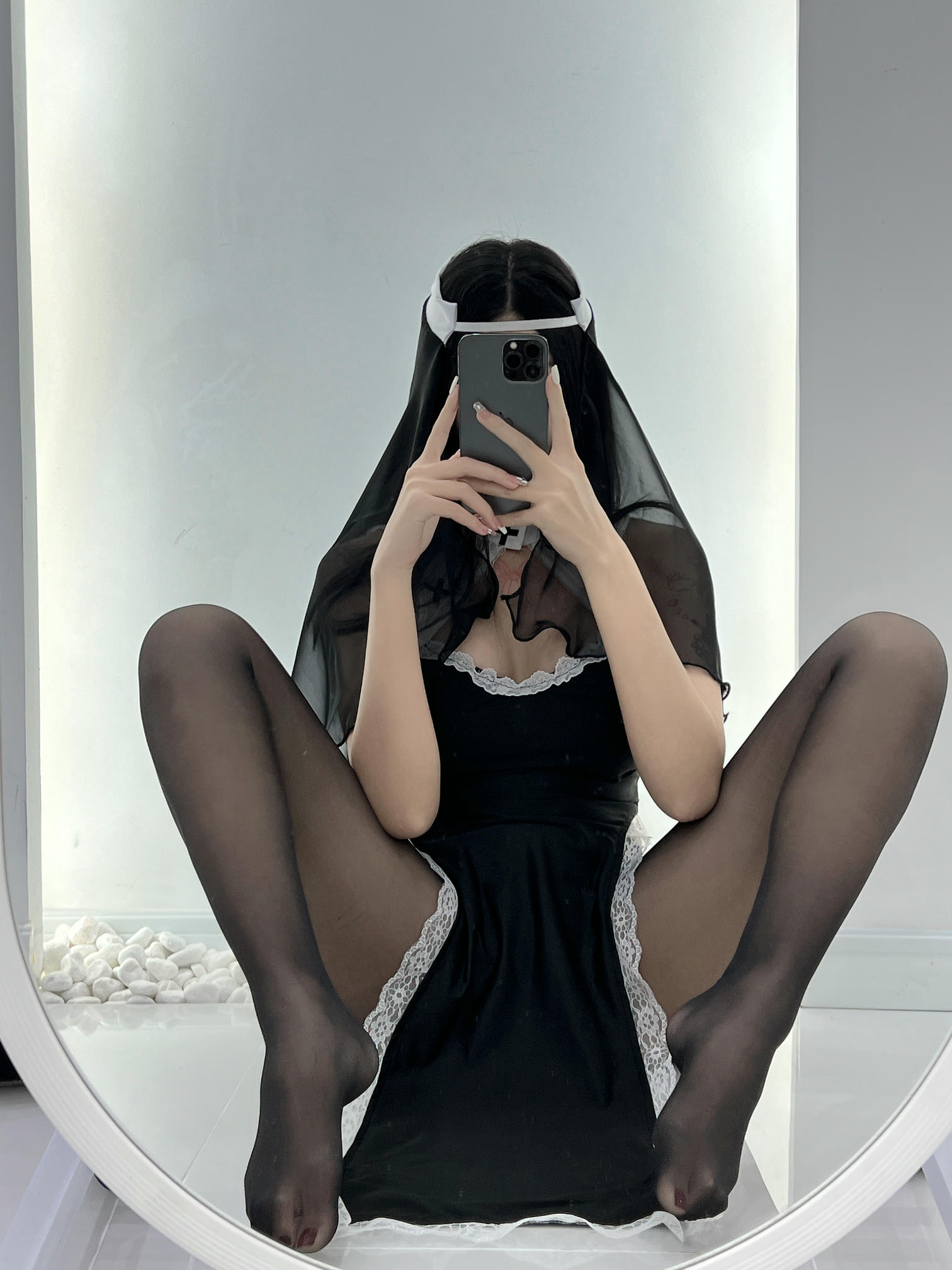 微密圈-鱼神 NO.008 修女服[26P 2V 131.3M]_第2集
