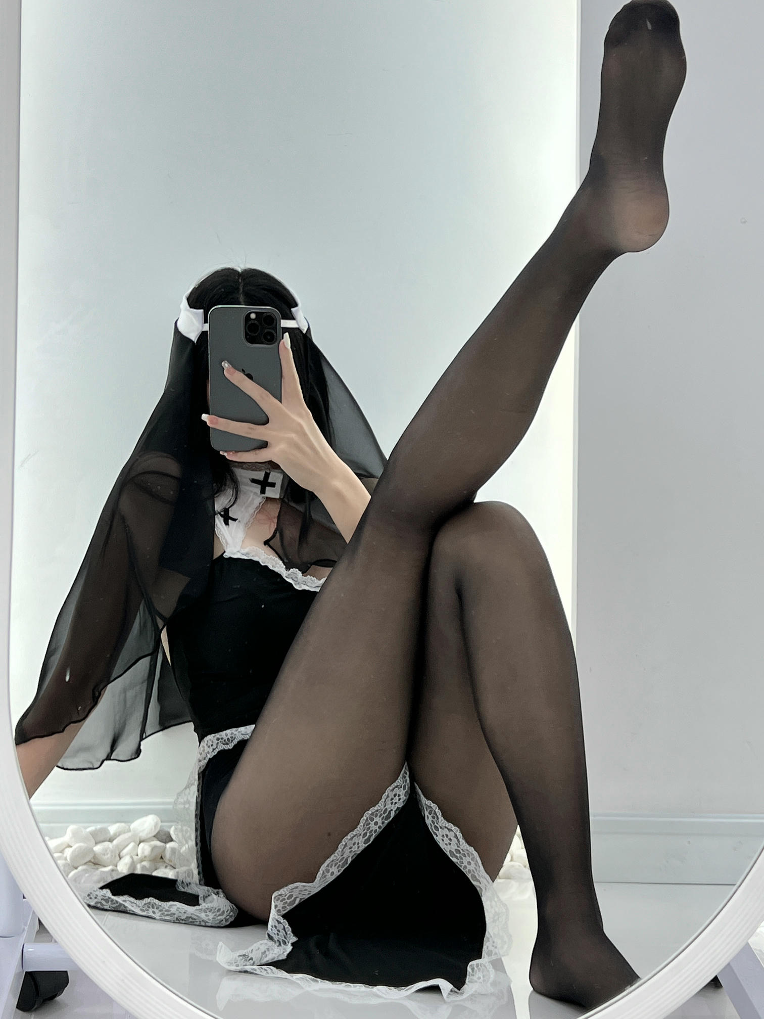 微密圈-鱼神 NO.008 修女服[26P 2V 131.3M]_第2集
