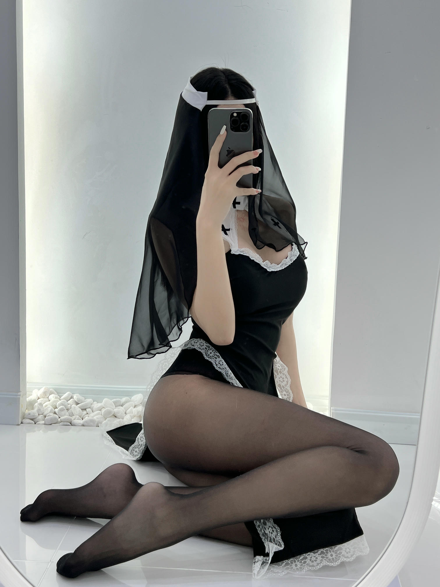 微密圈-鱼神 NO.008 修女服[26P 2V 131.3M]_第2集