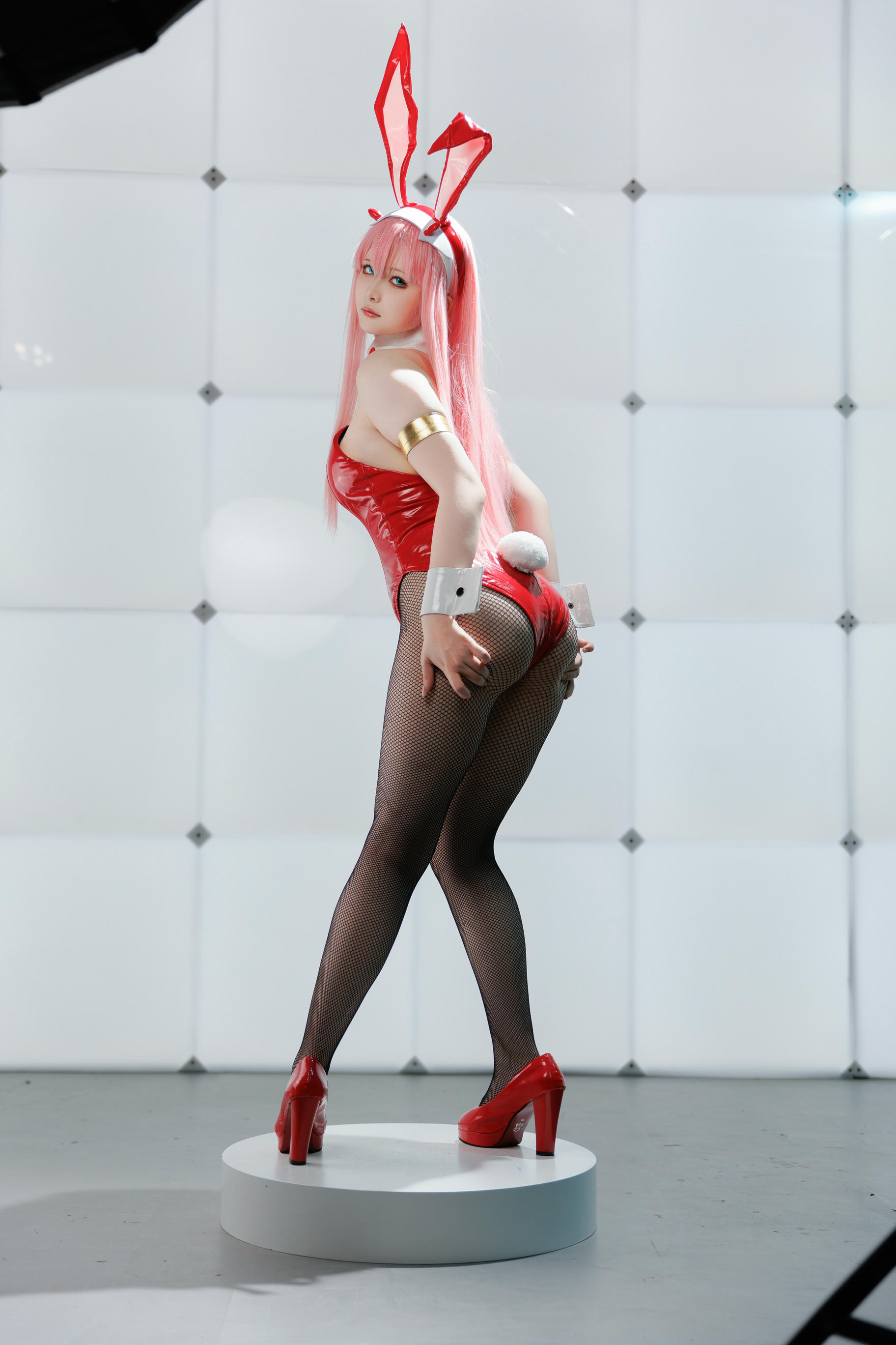 屿鱼 NO.002 Zero Two [39P 355MB]_第1集