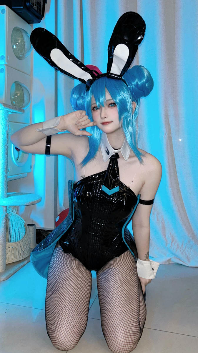 屿鱼 NO.007 patreon 23年6月-24年3月 [1239P 1.91GB]-主题排-初音未来-兔女郎_第2集