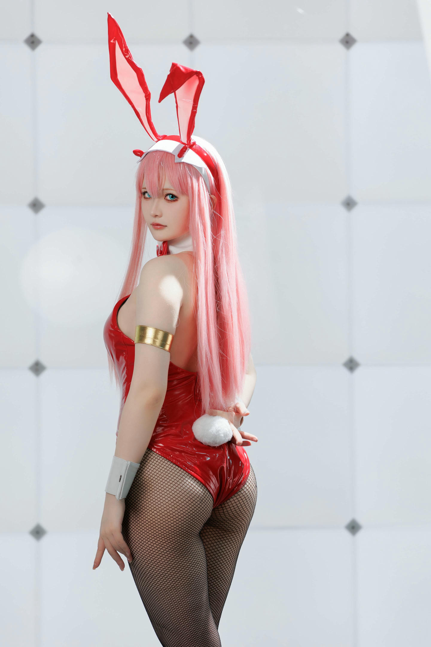 屿鱼 NO.007 patreon 23年6月-24年3月 [1239P 1.91GB]-主题排-02-兔女郎_第1集