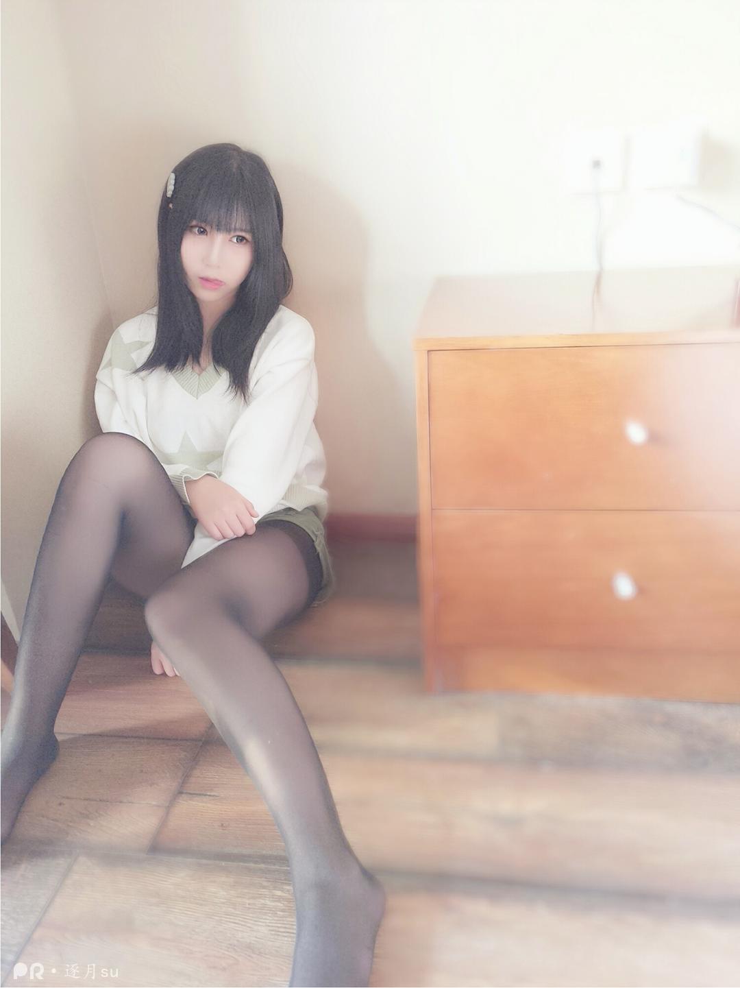 逐月SU - 听撕丝袜的声音还真是爽_第1集