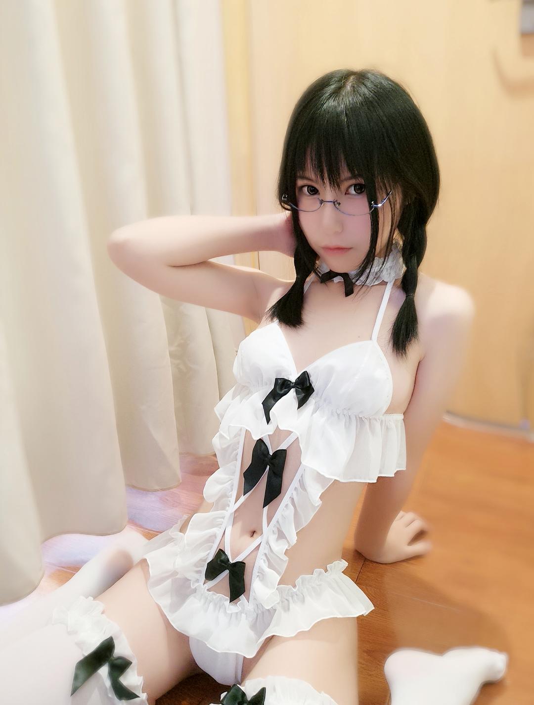 逐月SU - 白色_第1集