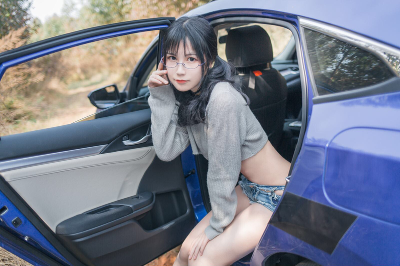 逐月SU - 野外露出（车内篇）[45P]_第1集