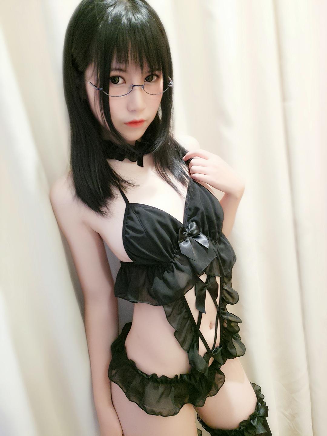 逐月SU - 黑色_第1集