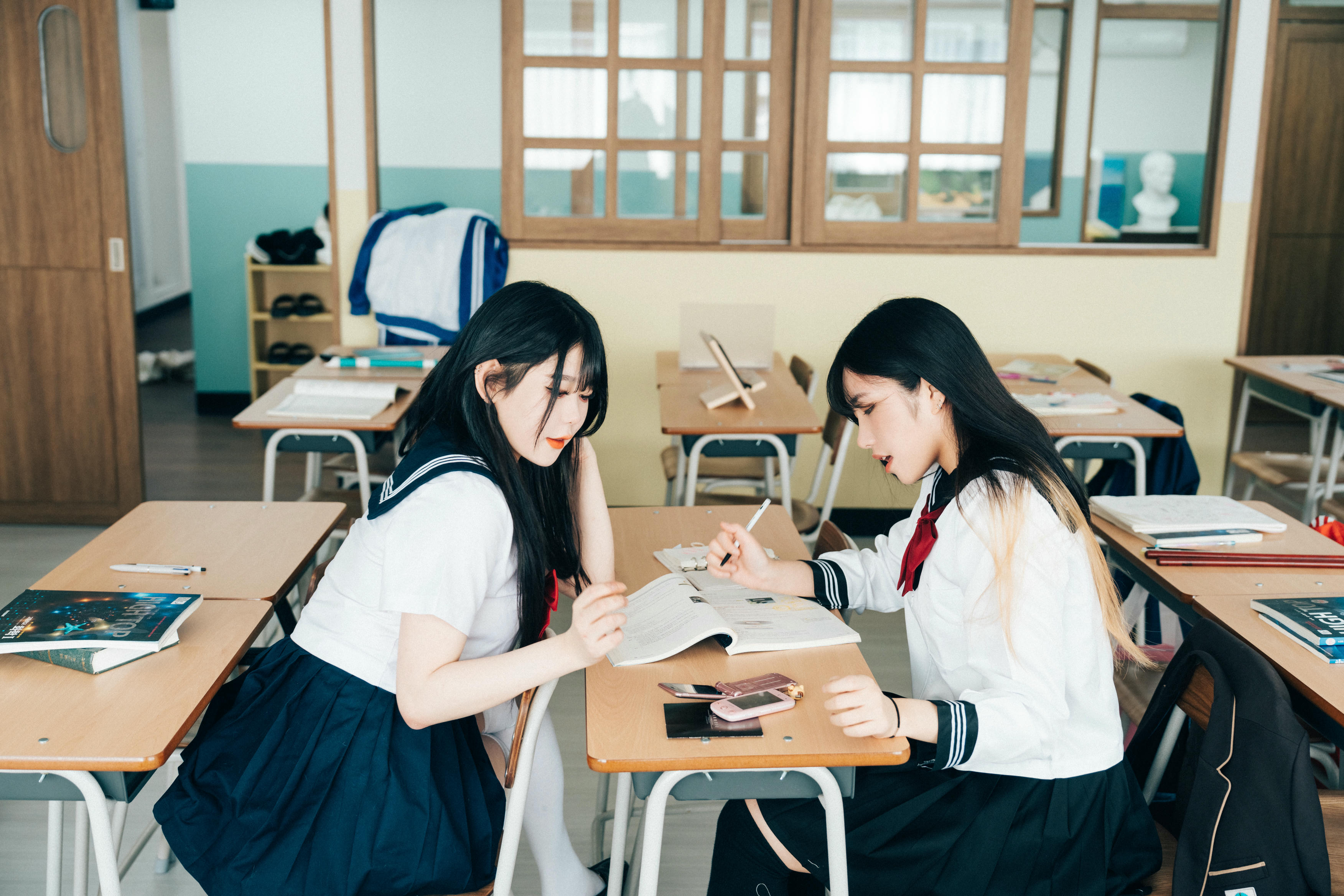 Zia (지아) NO.085 Loozy Zia (지아) x Sonson (손손) Bitch Academy Hard [195P+3V／2.95GB]-트윈_第1集