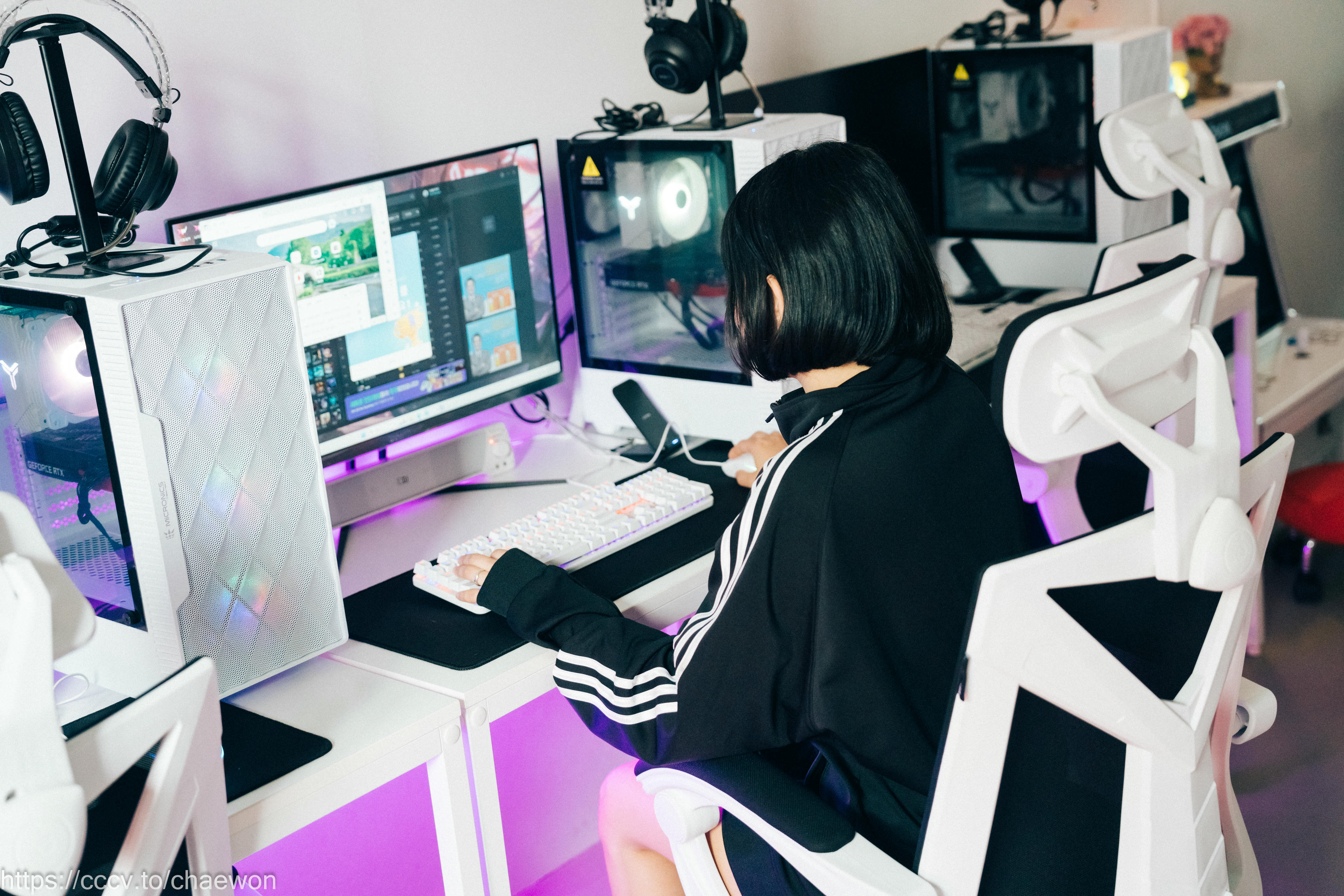 Zia (지아) NO.098 Loozy PC Room with SP [218P+14V／5.52GB]_第1集