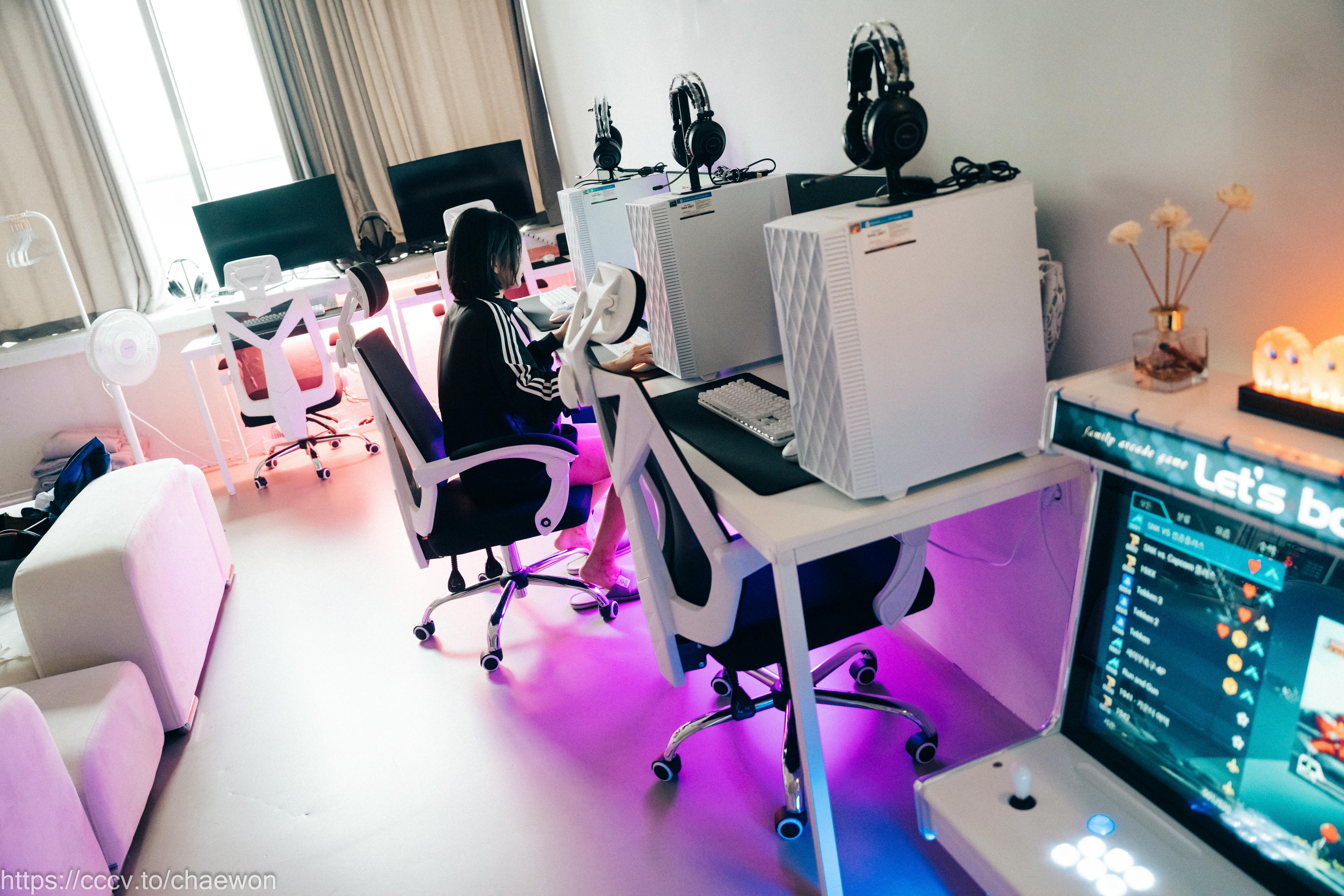 Zia (지아) NO.098 Loozy PC Room with SP [218P+14V／5.52GB]_第1集