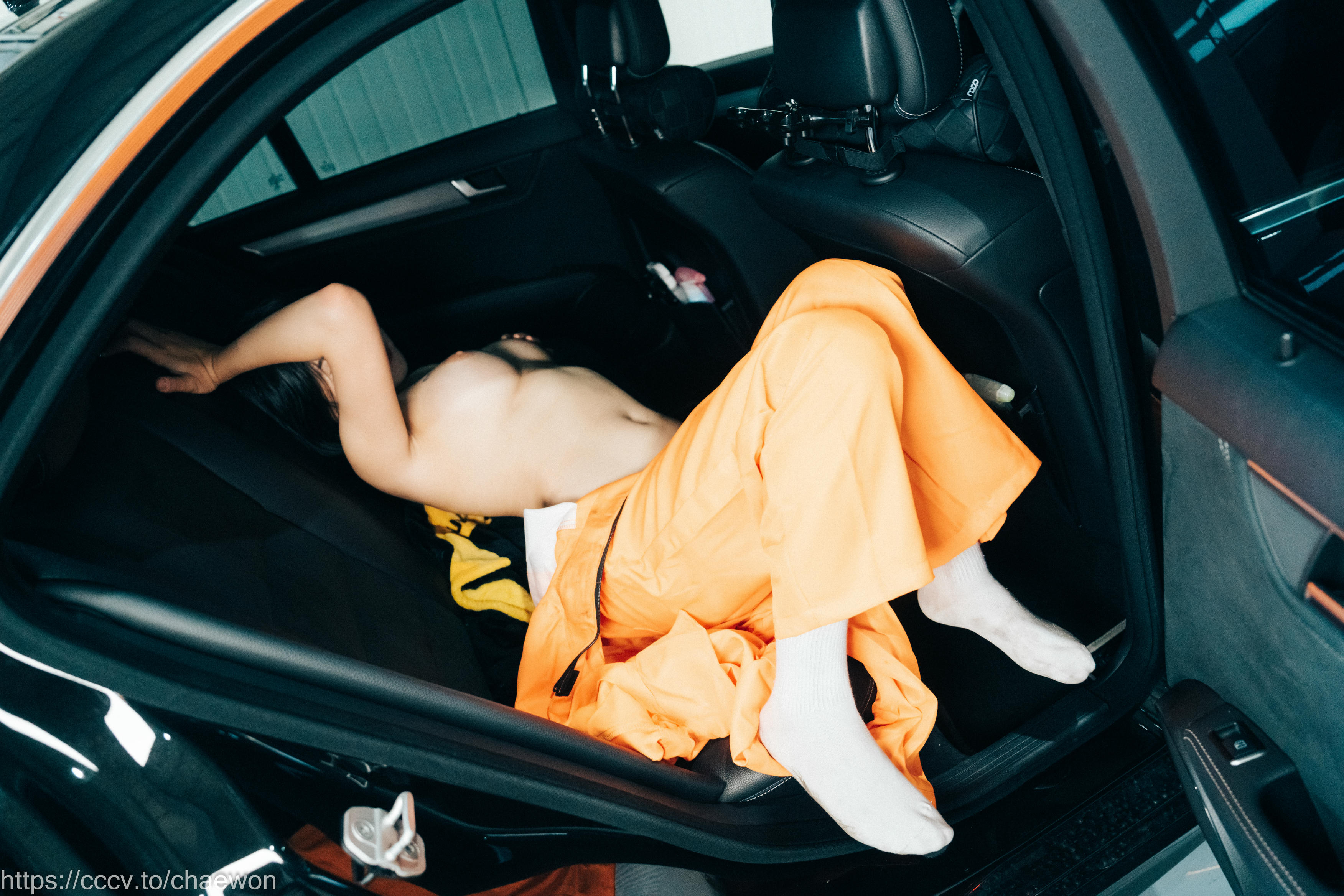 Zia (지아) NO.105 Loozy Zia (지아) Garage Girl [129P+3V／3GB]_第6集