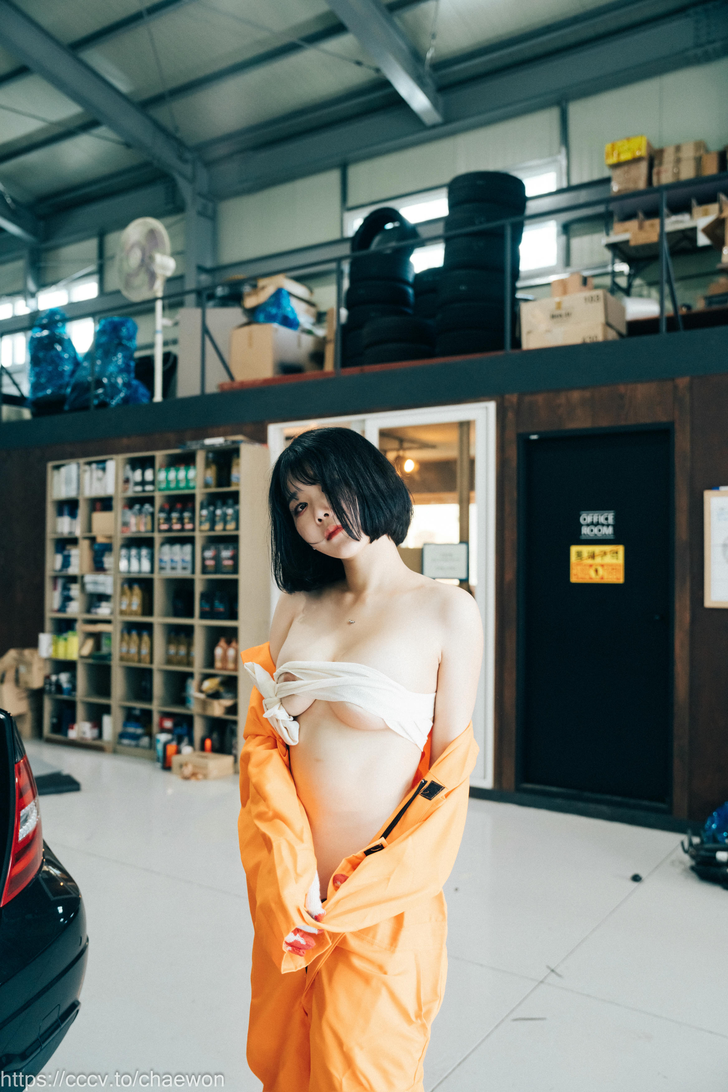 Zia (지아) NO.105 Loozy Zia (지아) Garage Girl [129P+3V／3GB]_第1集