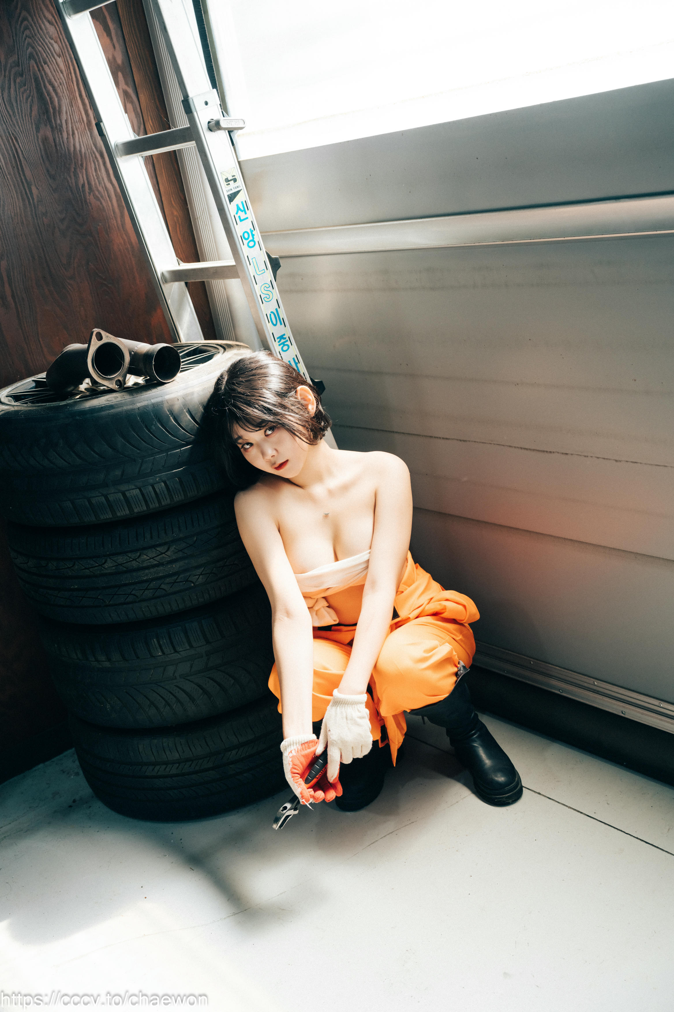 Zia (지아) NO.105 Loozy Zia (지아) Garage Girl [129P+3V／3GB]_第1集