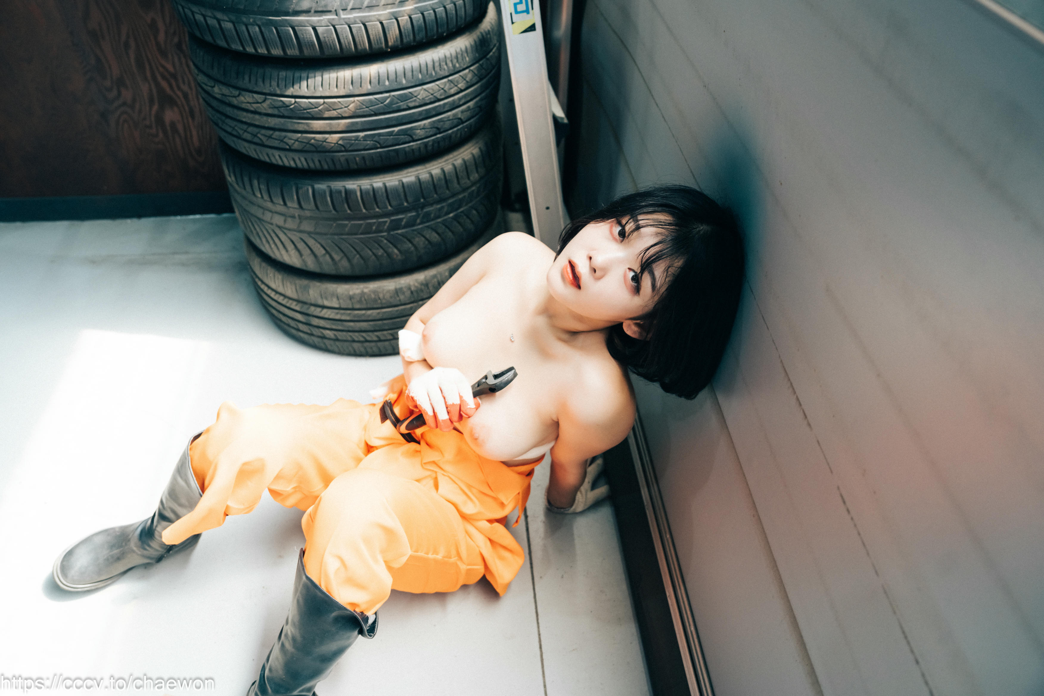 Zia (지아) NO.105 Loozy Zia (지아) Garage Girl [129P+3V／3GB]_第2集