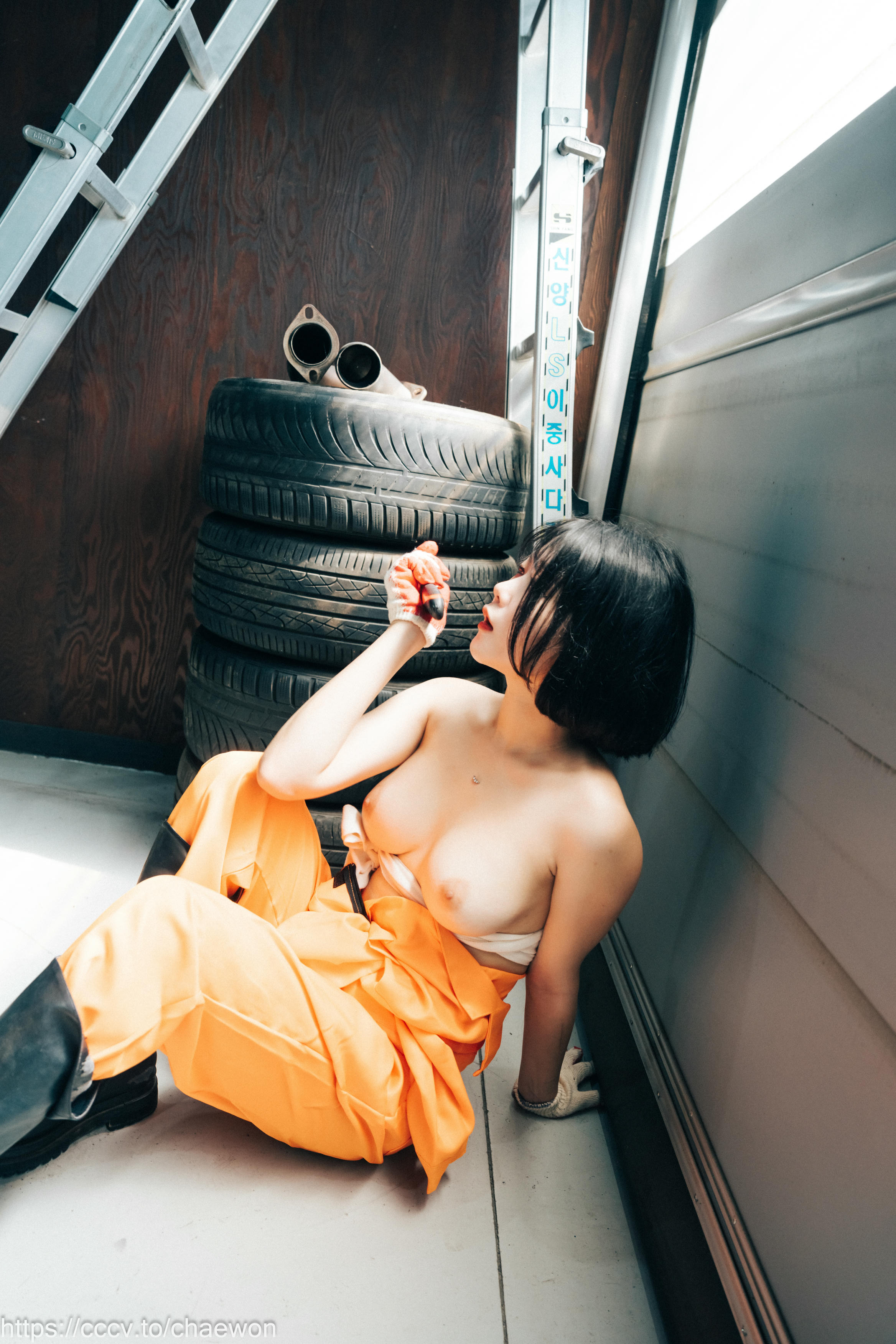 Zia (지아) NO.105 Loozy Zia (지아) Garage Girl [129P+3V／3GB]_第2集