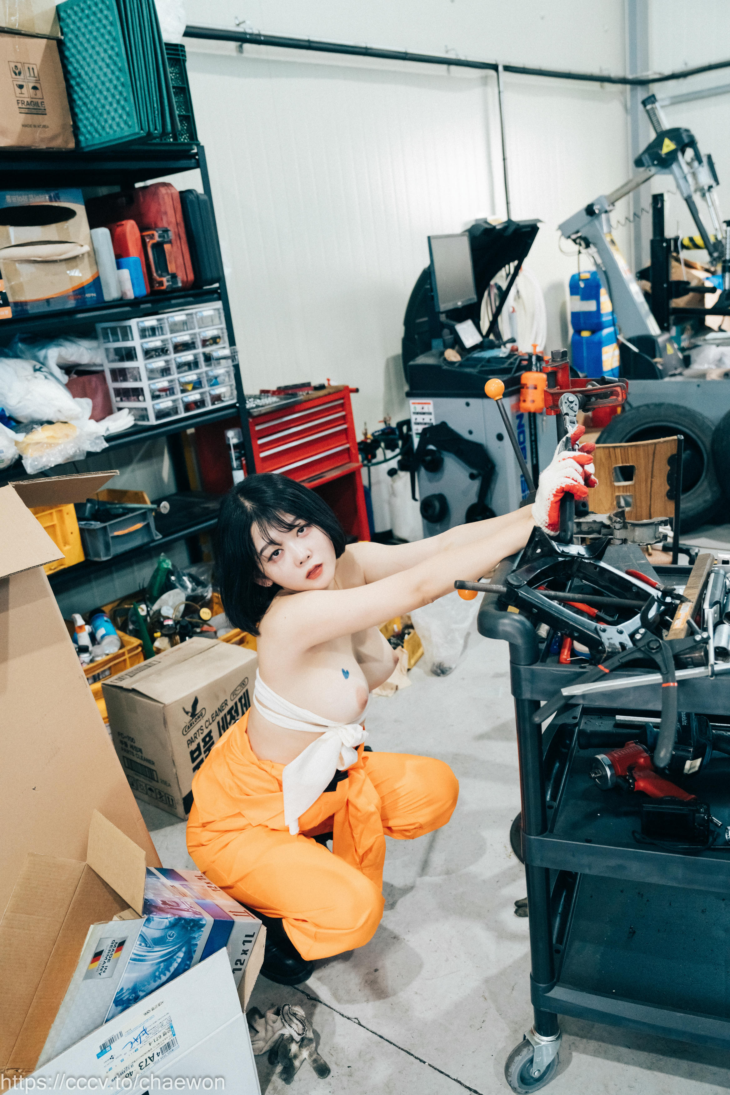 Zia (지아) NO.105 Loozy Zia (지아) Garage Girl [129P+3V／3GB]_第2集