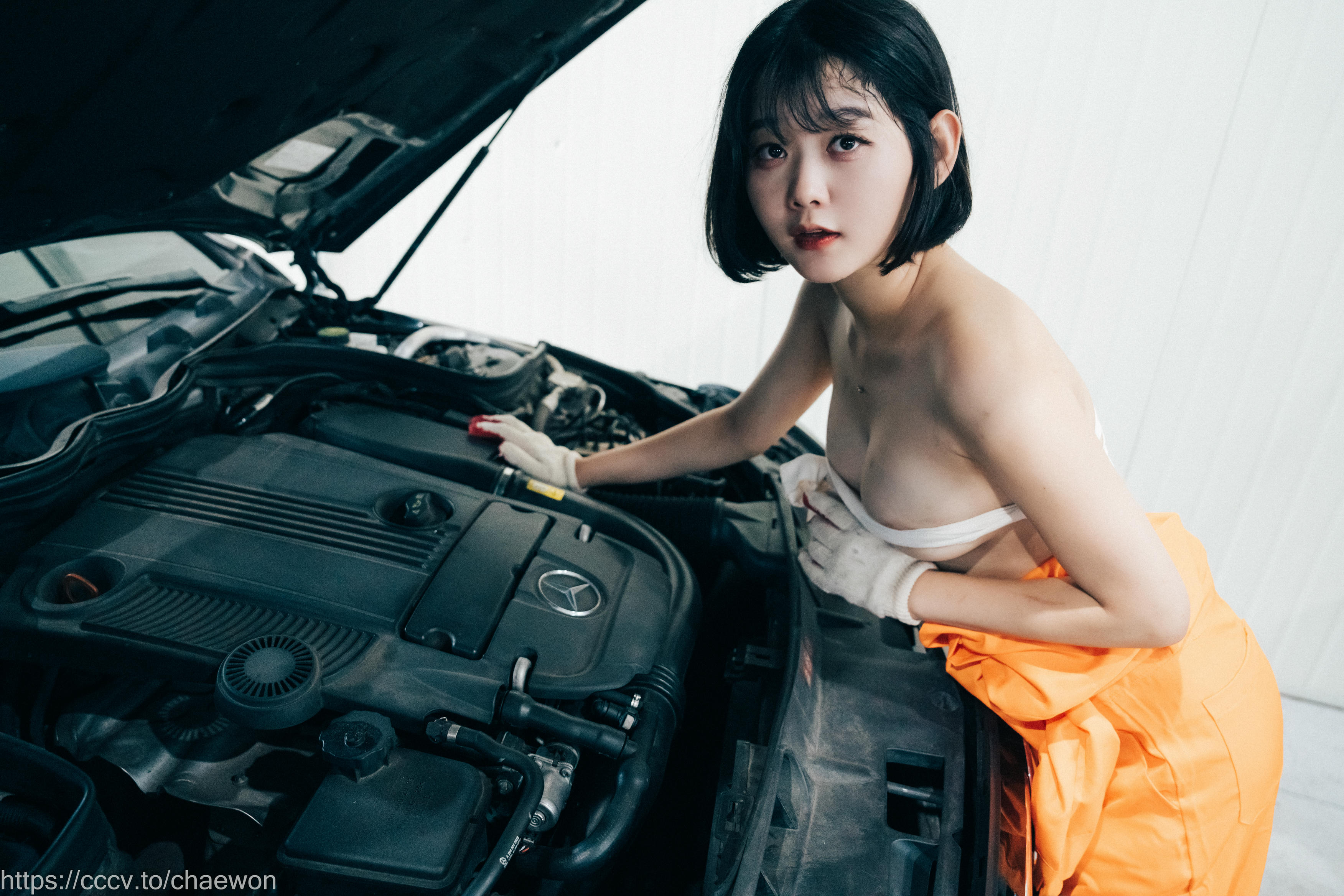 Zia (지아) NO.105 Loozy Zia (지아) Garage Girl [129P+3V／3GB]_第2集