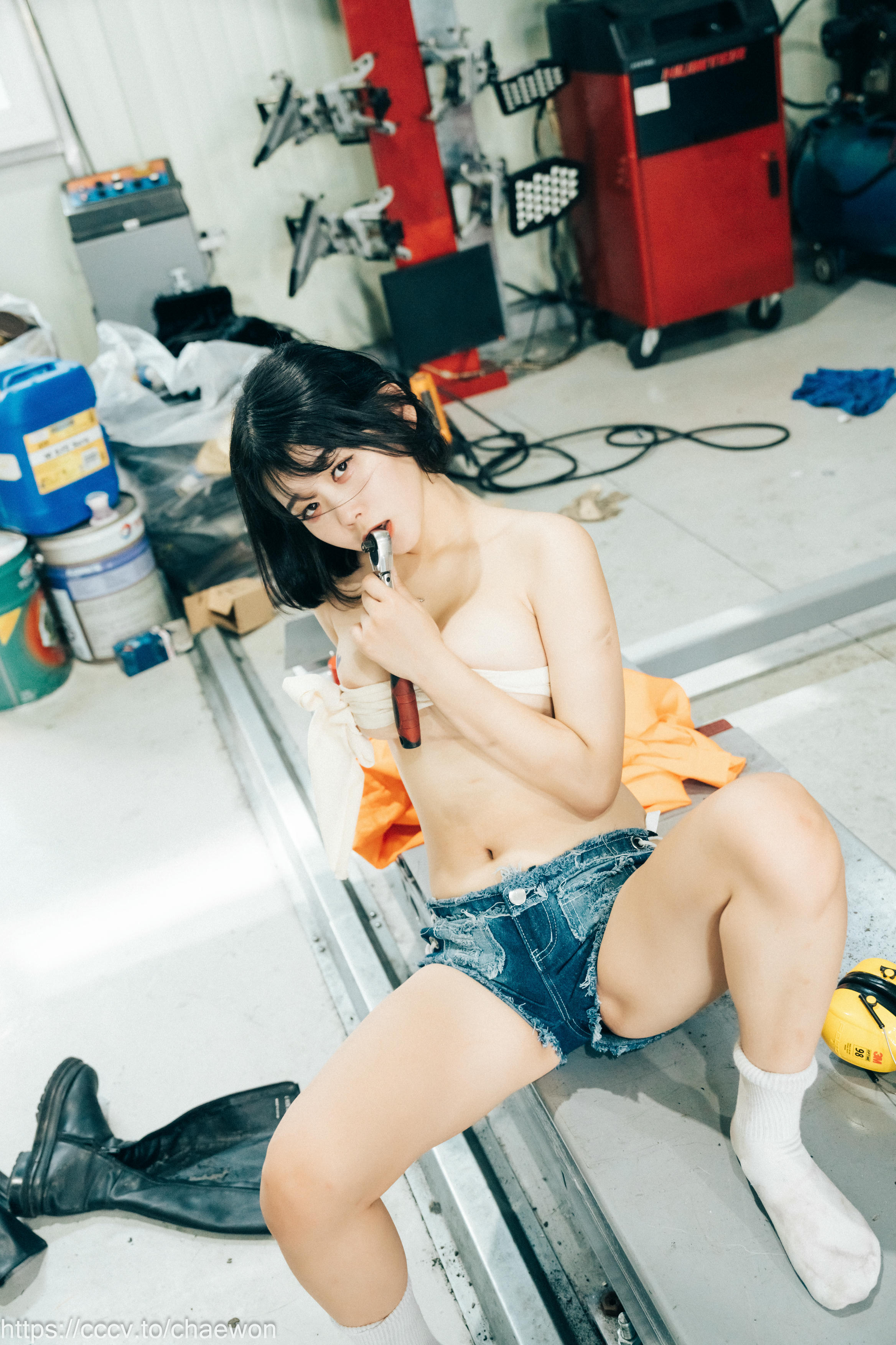 Zia (지아) NO.105 Loozy Zia (지아) Garage Girl [129P+3V／3GB]_第4集