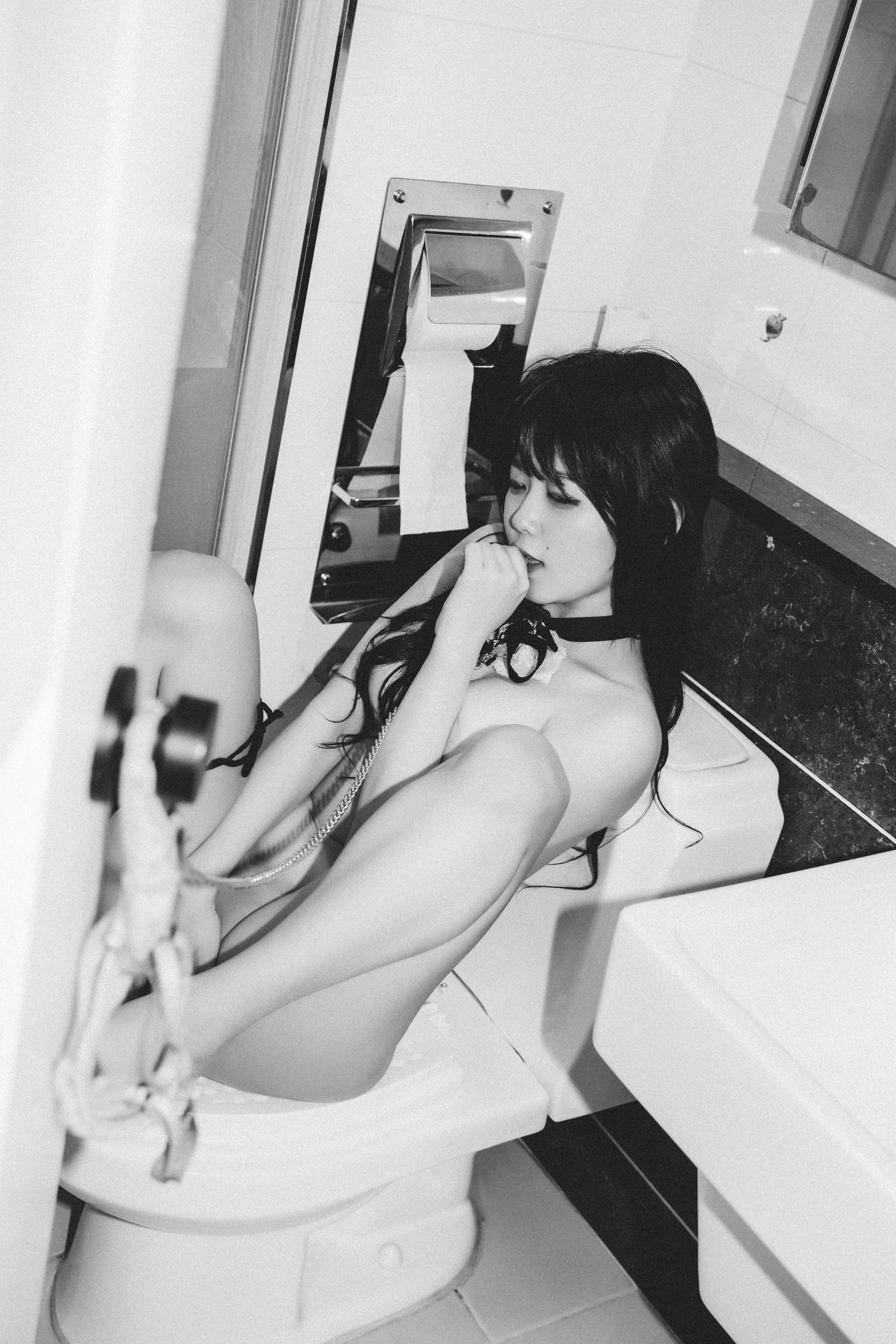060_Loozy Zia (지아) Touch + Anal Plug+ [298P+4P-989MB-2.97GB]-touch BW_第1集