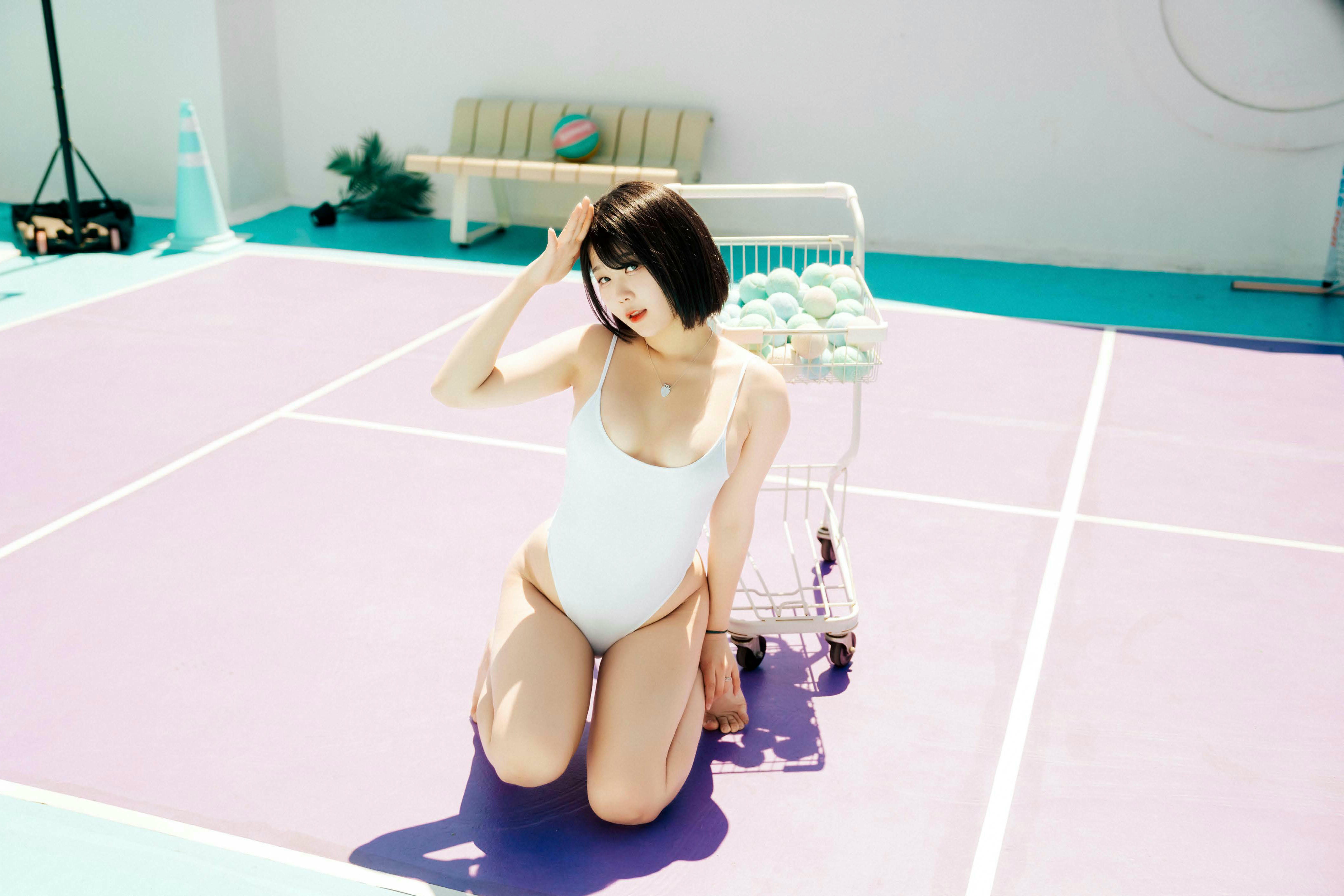 Zia (지아) NO.128 Loozy Racket Girl [80P／813MB]_第1集