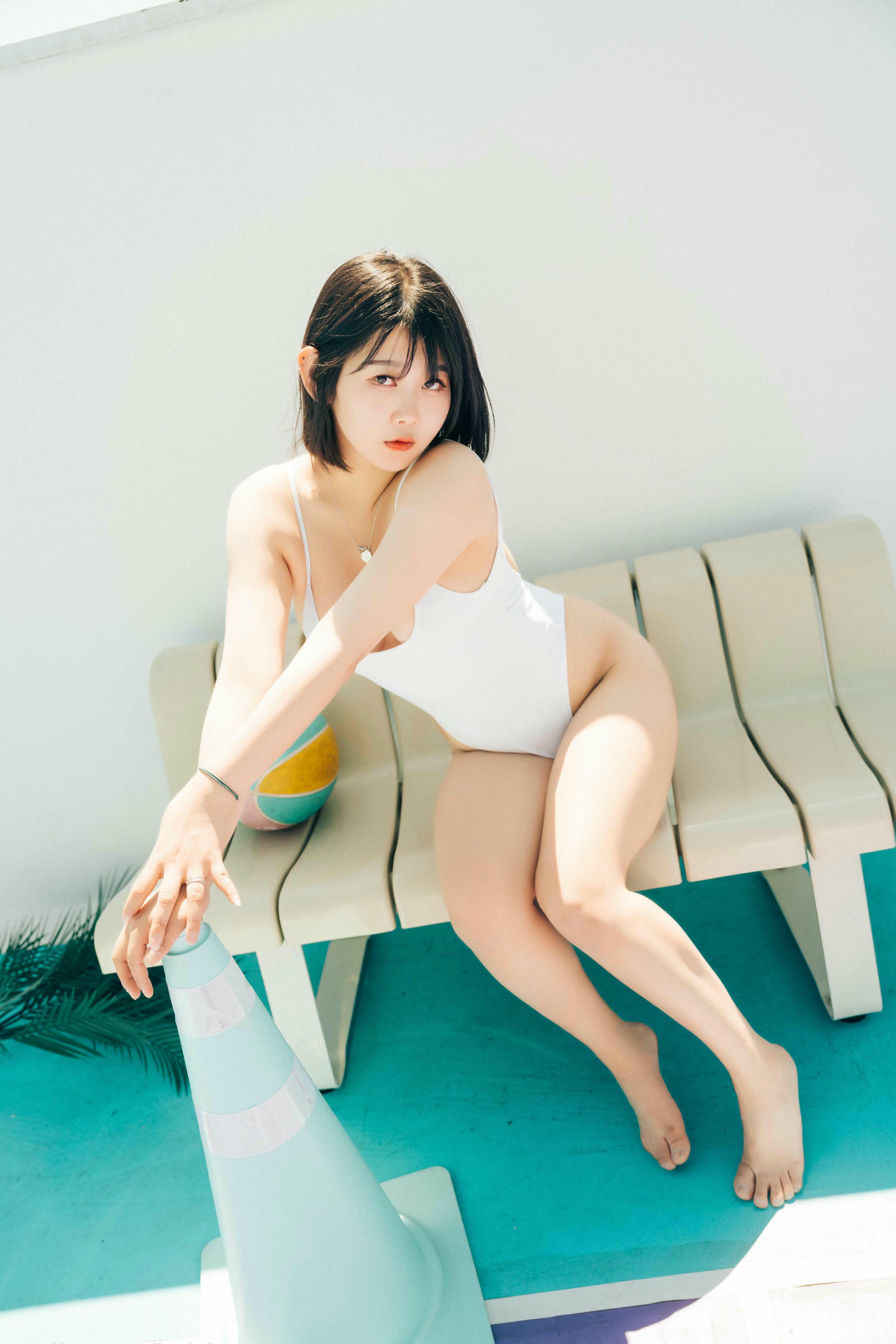 Zia (지아) NO.128 Loozy Racket Girl [80P／813MB]_第4集