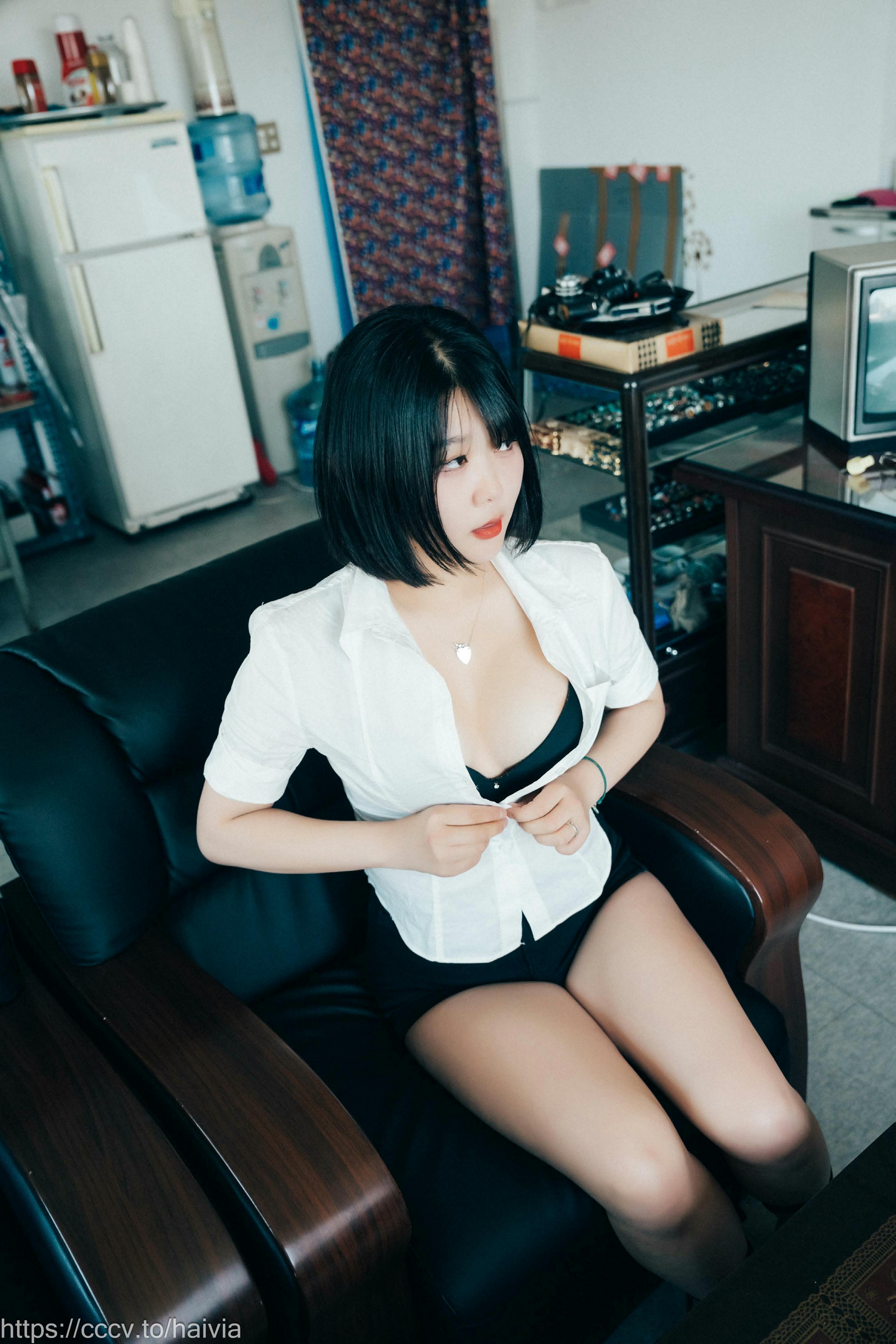 Zia (지아) NO.129 Loozy Zia Female employee [148P5V-2.57GB]_第2集