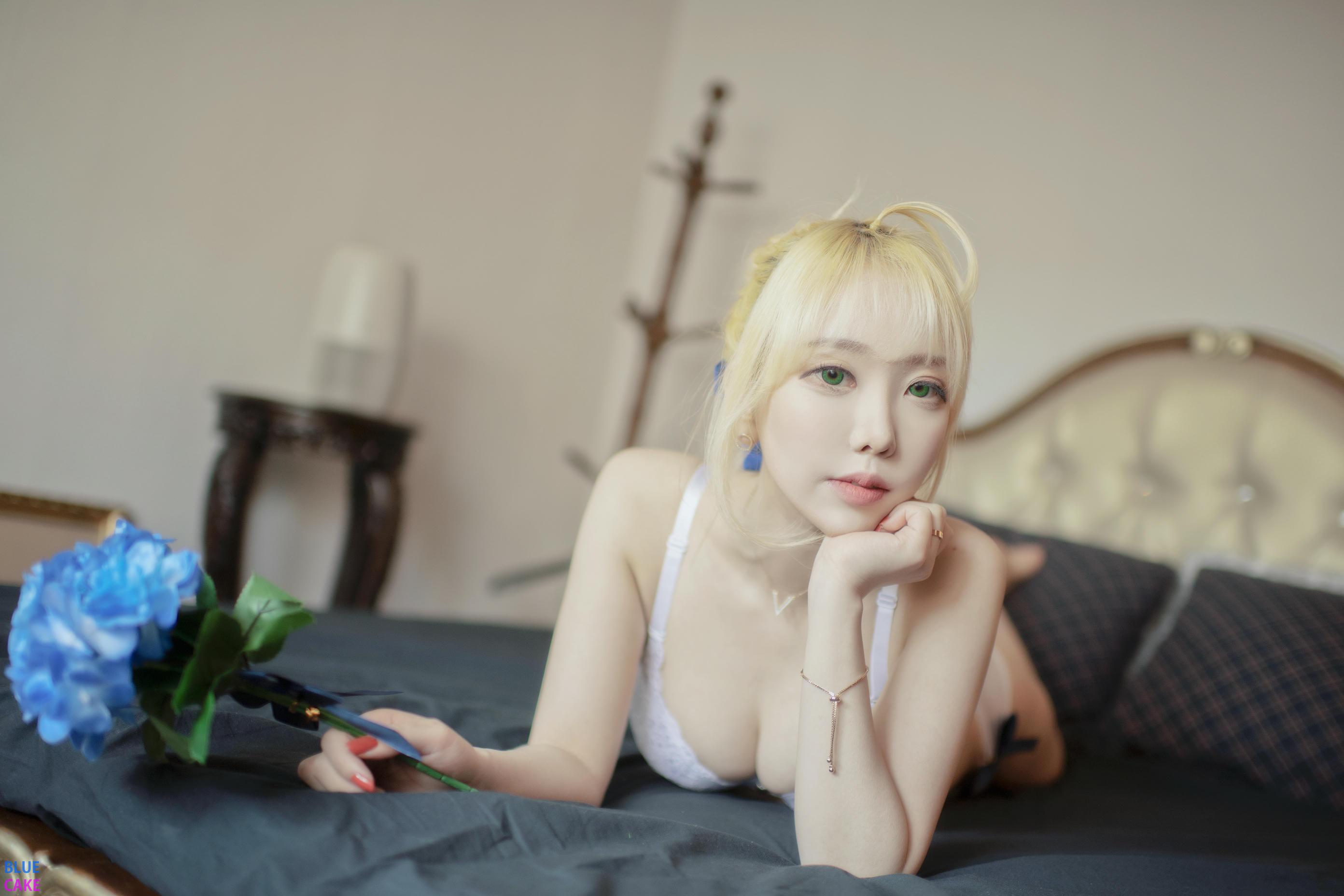 [BLUECAKE] Vol.0022 Bomi (보미)&Zia (지아)  Fate Saber x Thosaka Rin -Lingerie ver [128P-1.65GB]_第4集