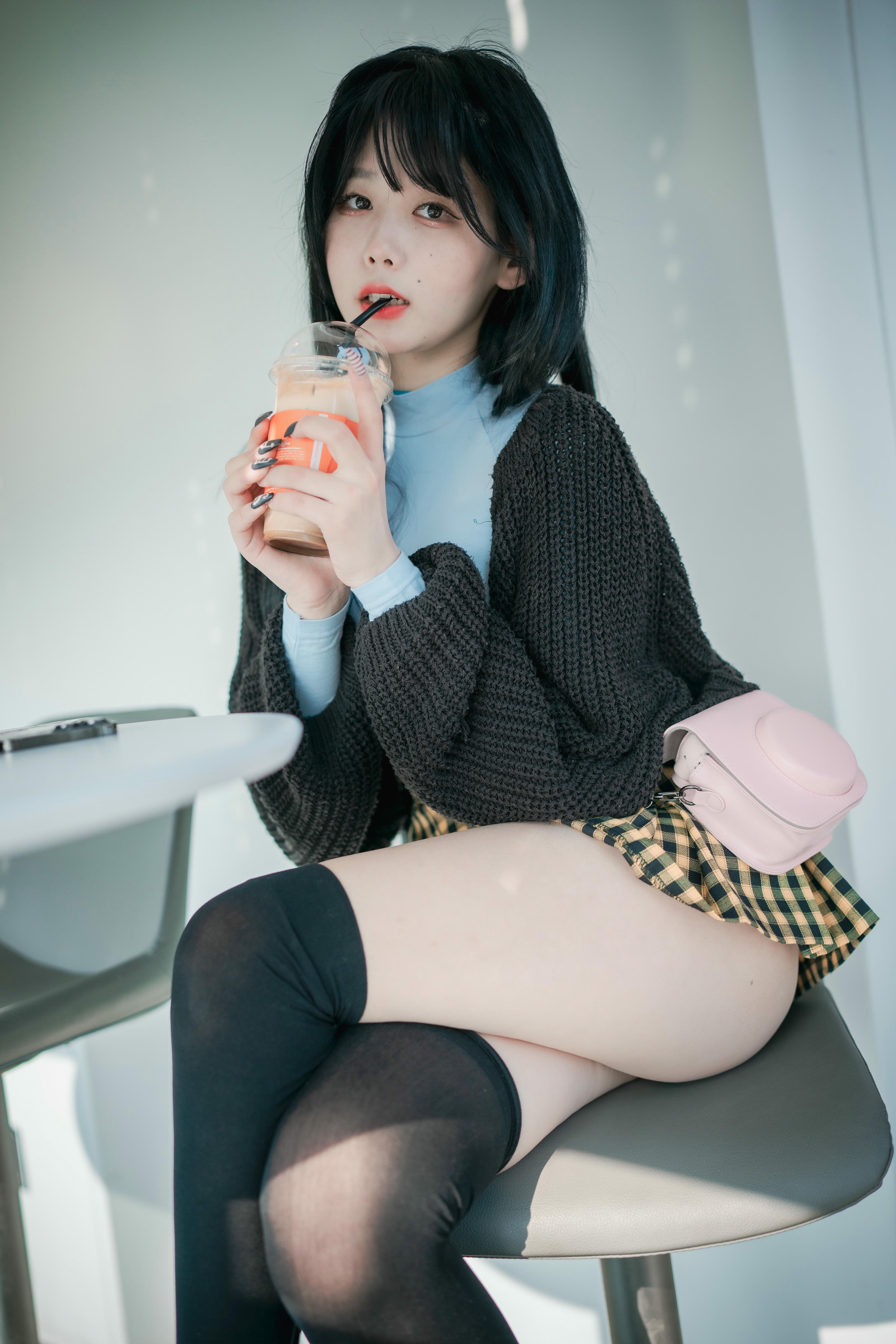 DJAWA Photo Vol.0248 Zia (지아) Early Spring Walk in March Full.Ver [141P-1.16GB]_第1集